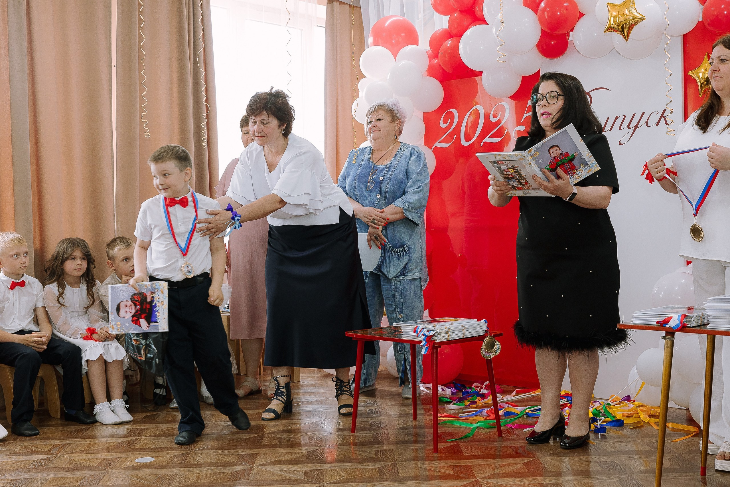 Выпускной в ДС 26. Выпускные альбомы Натальи Бутко: Новороссийск, Анапа, Геленджик