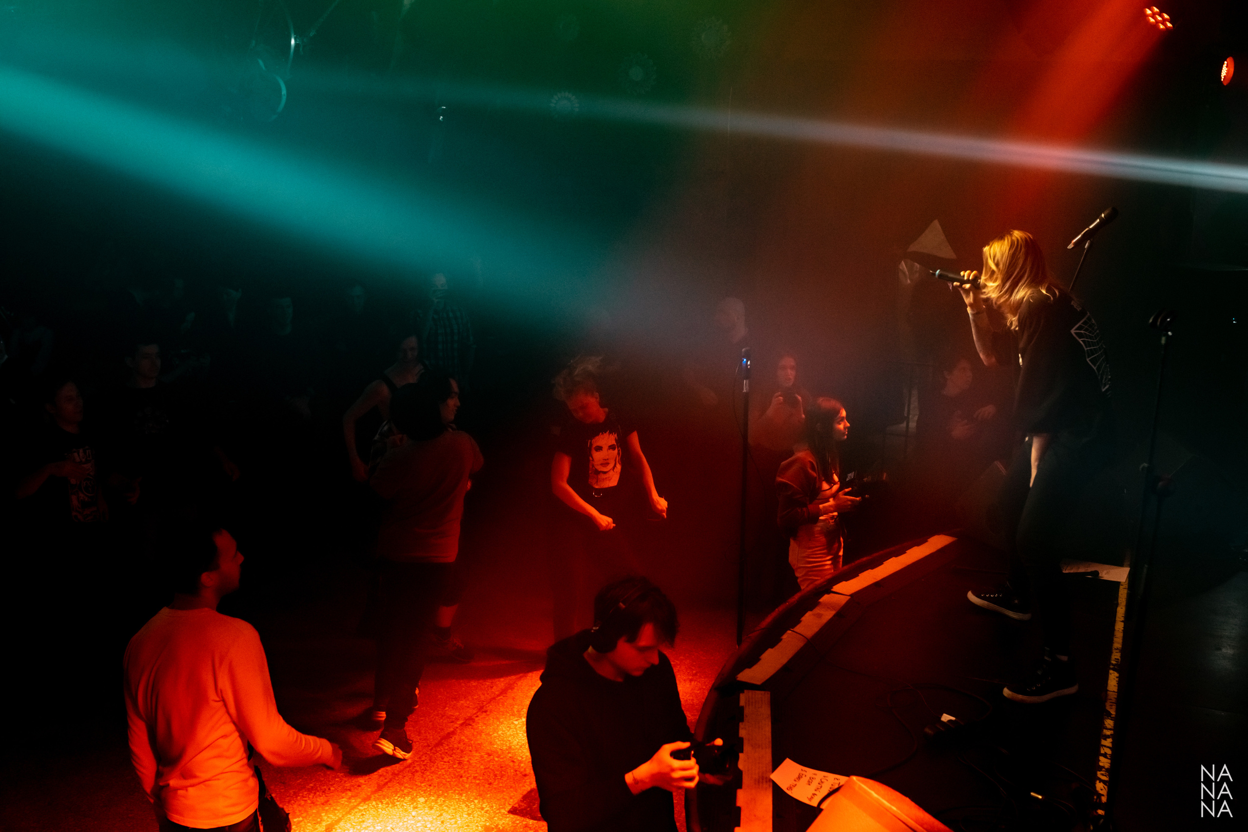 LIGHTS OUT!. Фотограф Елена Богачева (lenalena_na_na_na)