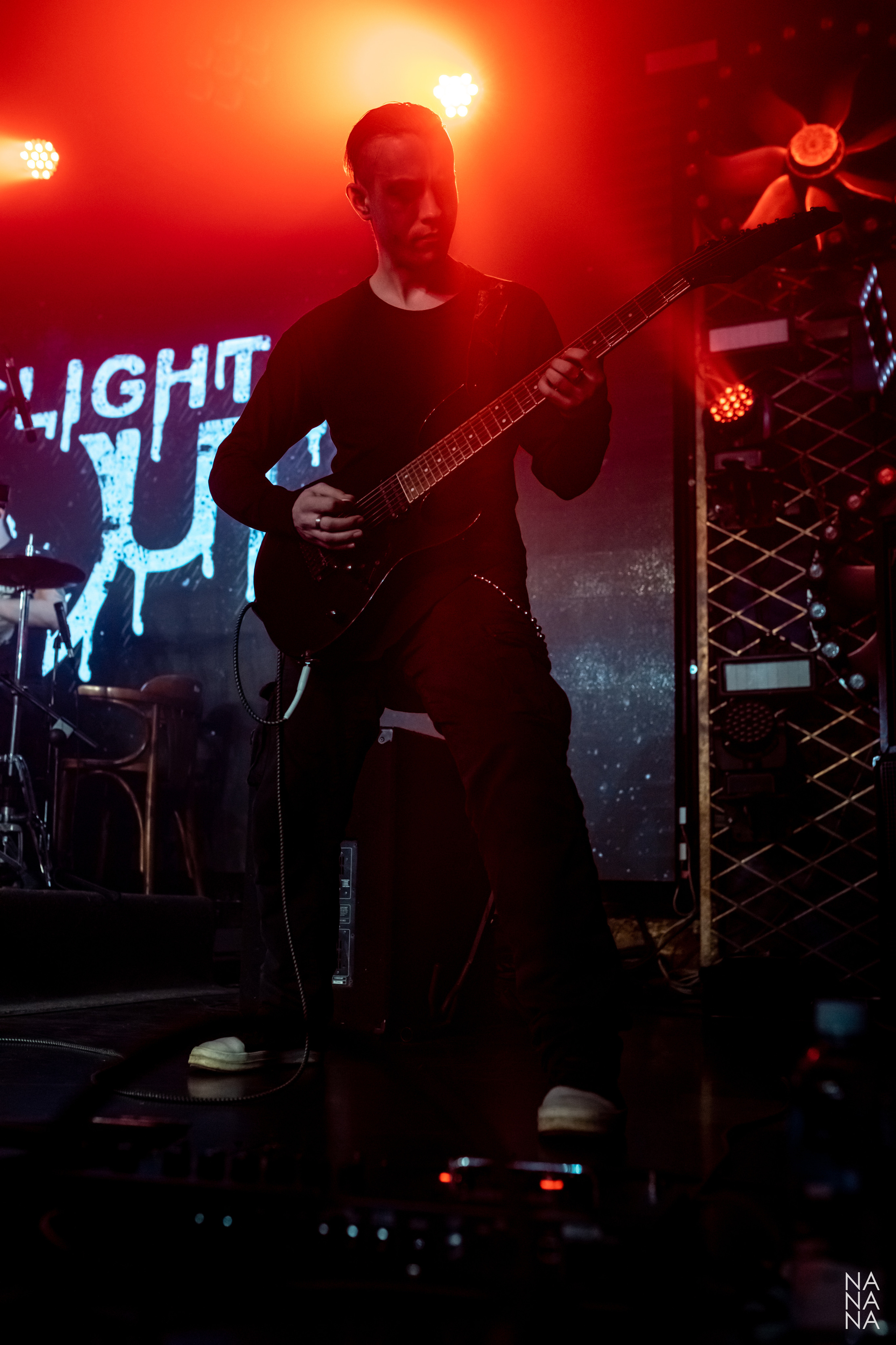 LIGHTS OUT!. Фотограф Елена Богачева (lenalena_na_na_na)