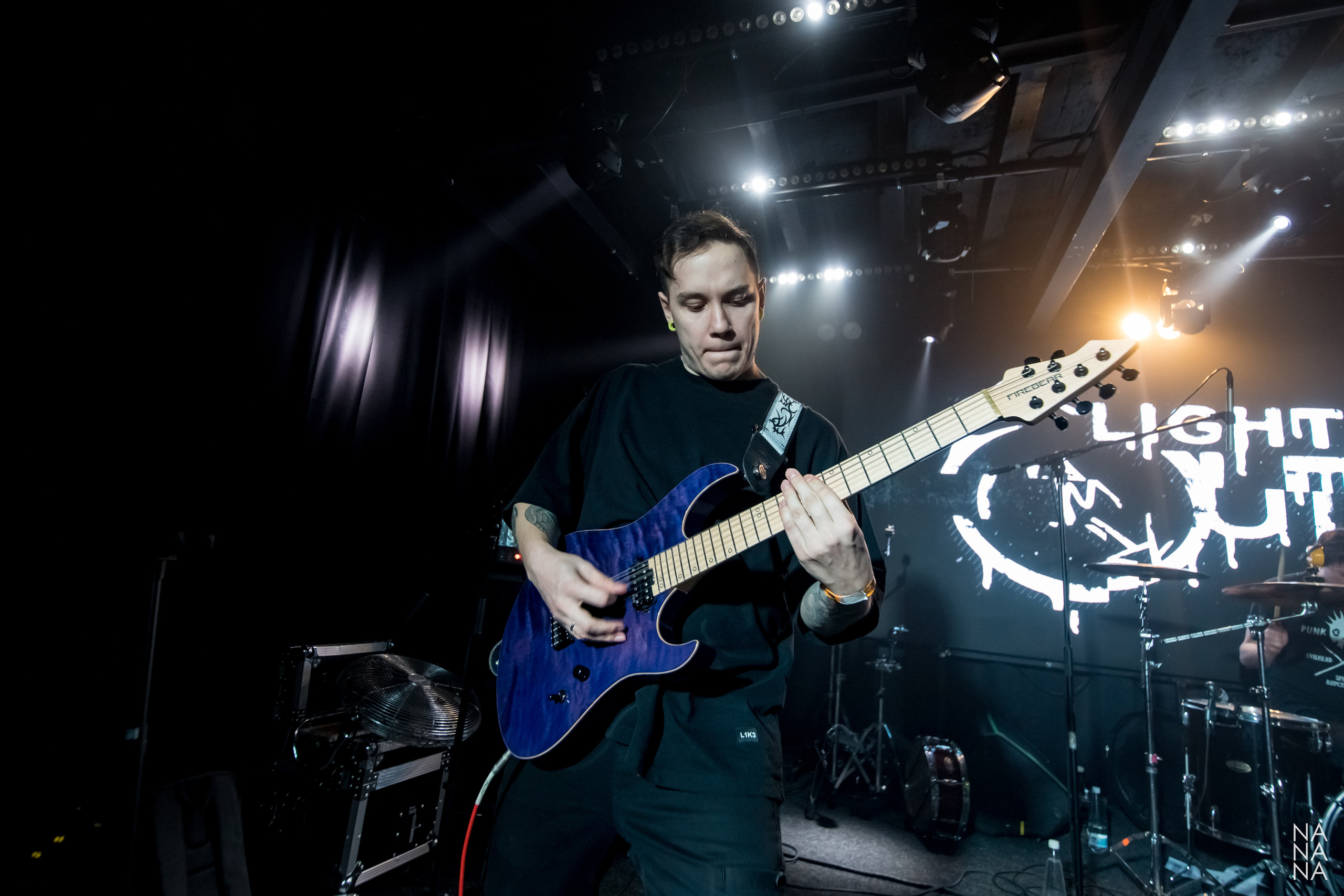 LIGHTS OUT!. Фотограф Елена Богачева (lenalena_na_na_na)