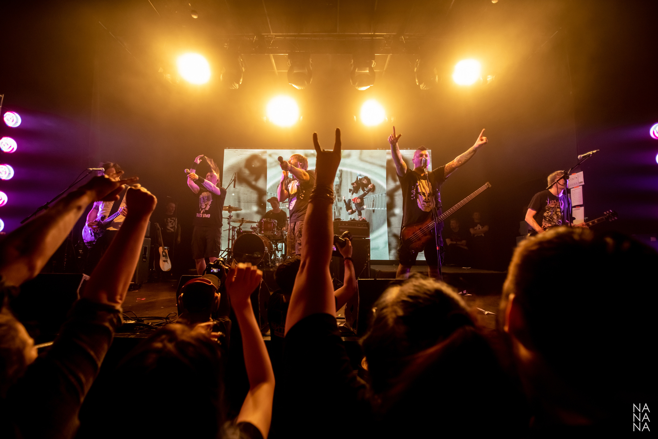 ДАВАЙ. Фотограф Елена Богачева (lenalena_na_na_na)