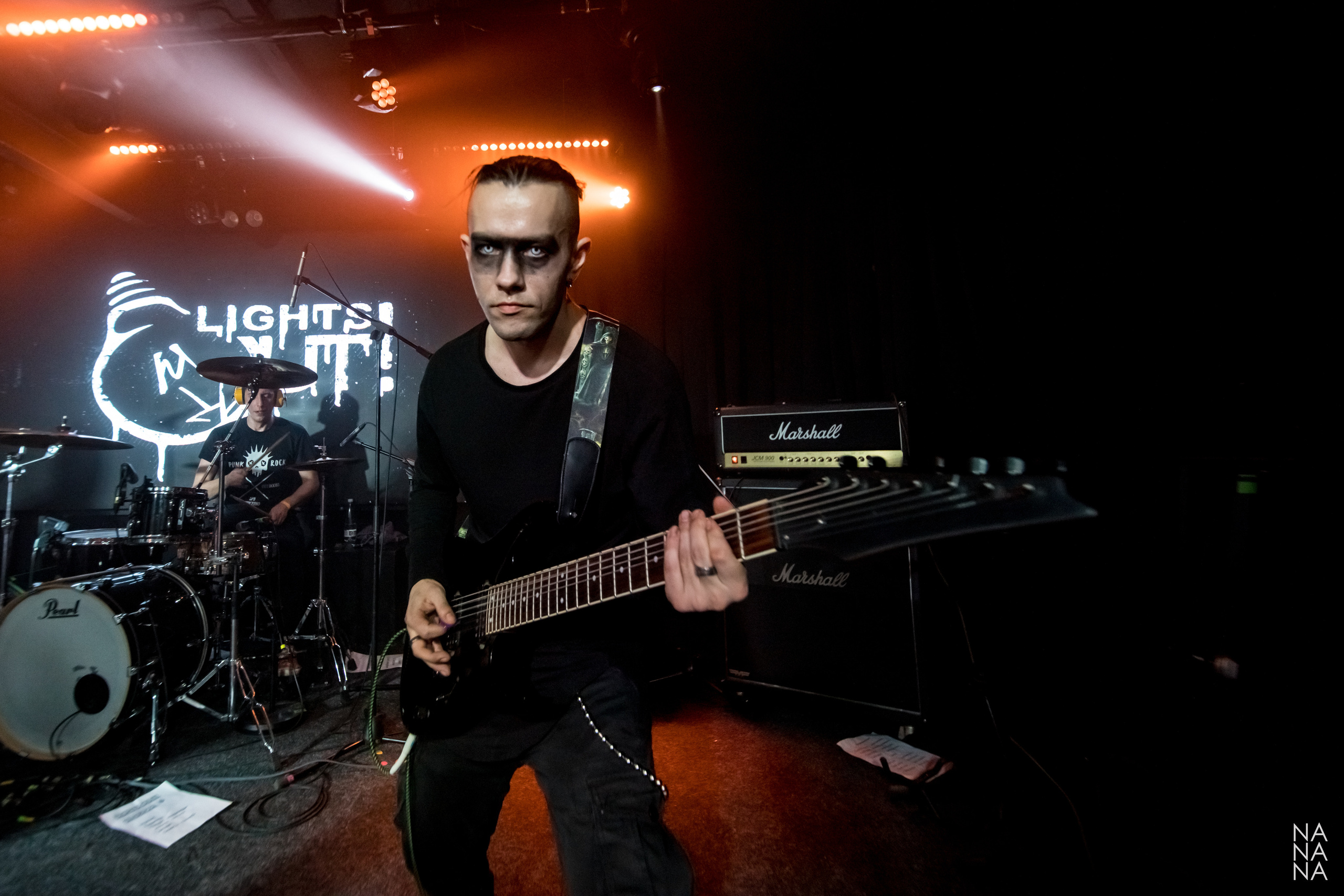 LIGHTS OUT!. Фотограф Елена Богачева (lenalena_na_na_na)