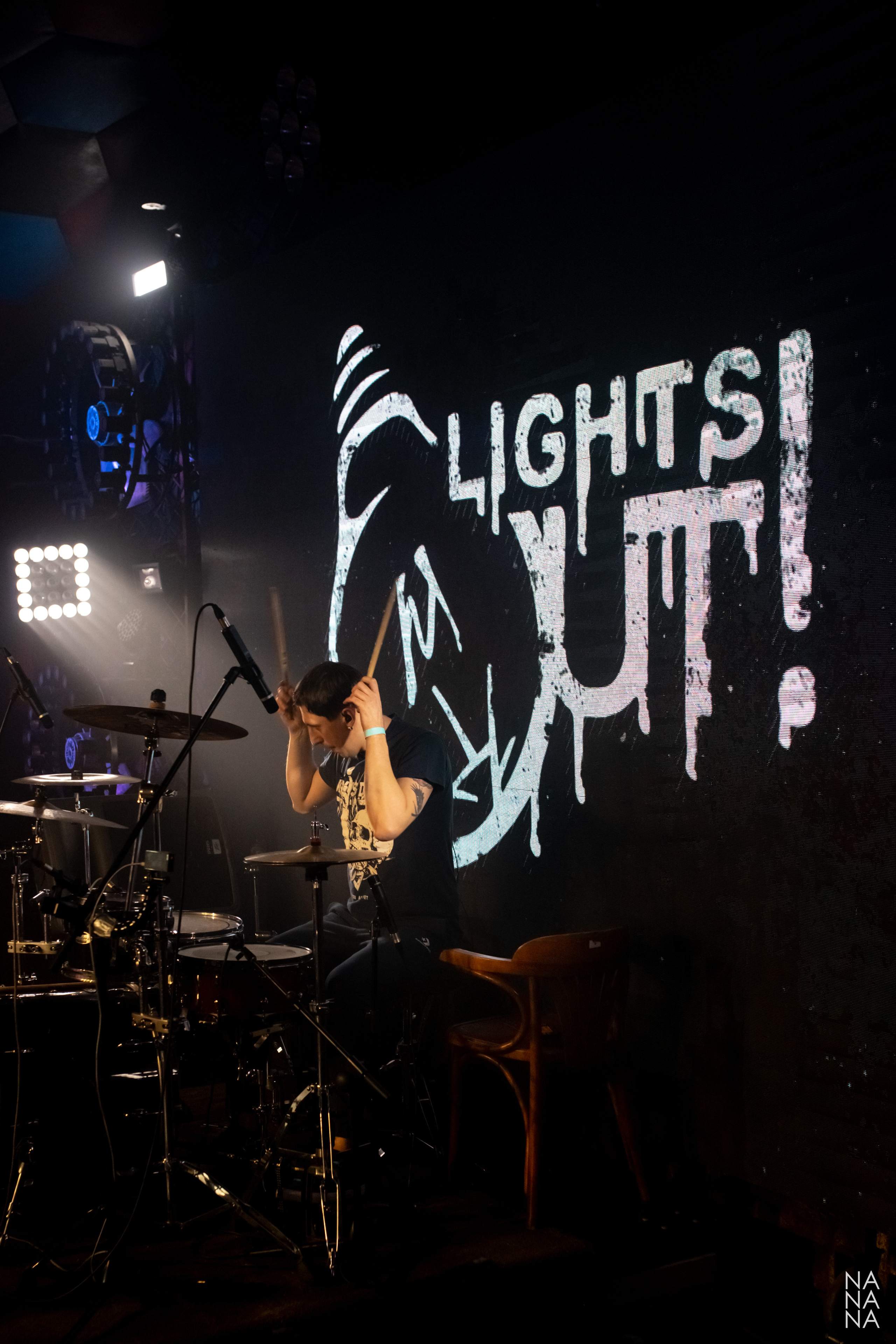 LIGHTS OUT!. Фотограф Елена Богачева (lenalena_na_na_na)