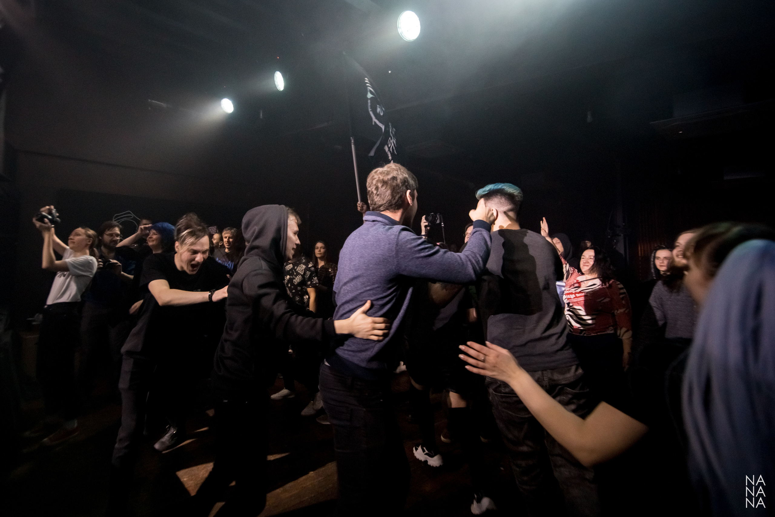 LIGHTS OUT!. Фотограф Елена Богачева (lenalena_na_na_na)