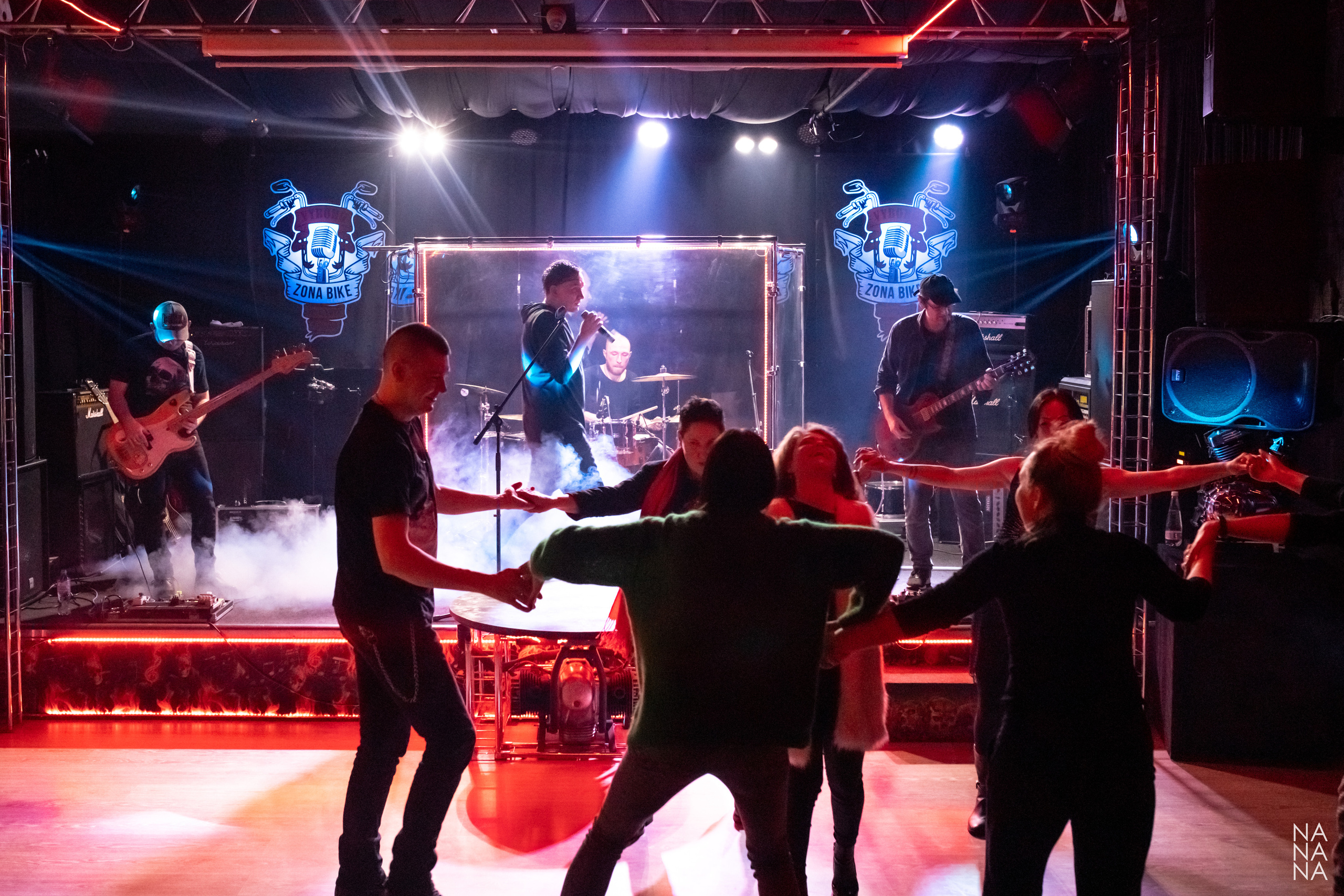 MACHINES. Фотограф Елена Богачева (lenalena_na_na_na)