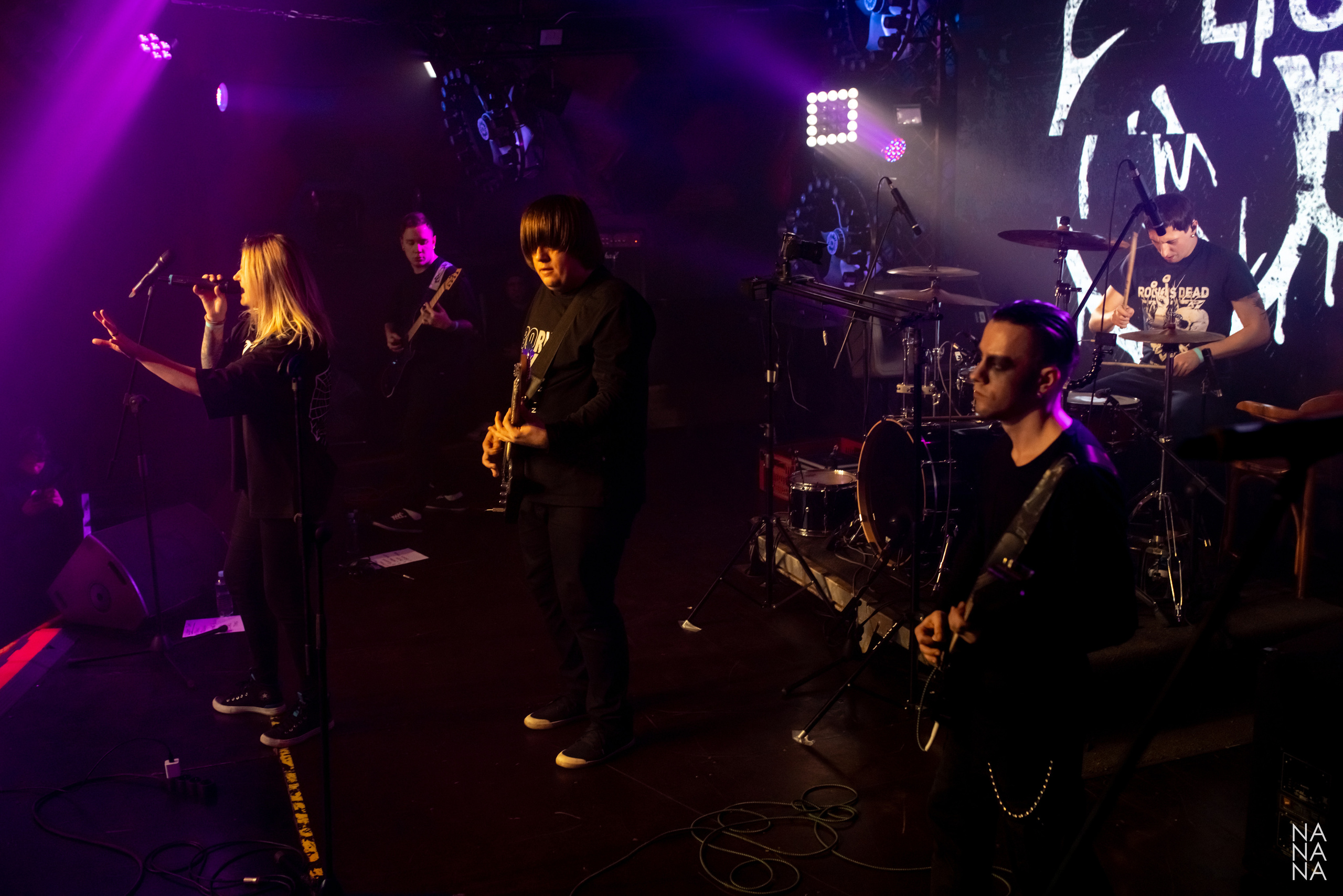 LIGHTS OUT!. Фотограф Елена Богачева (lenalena_na_na_na)