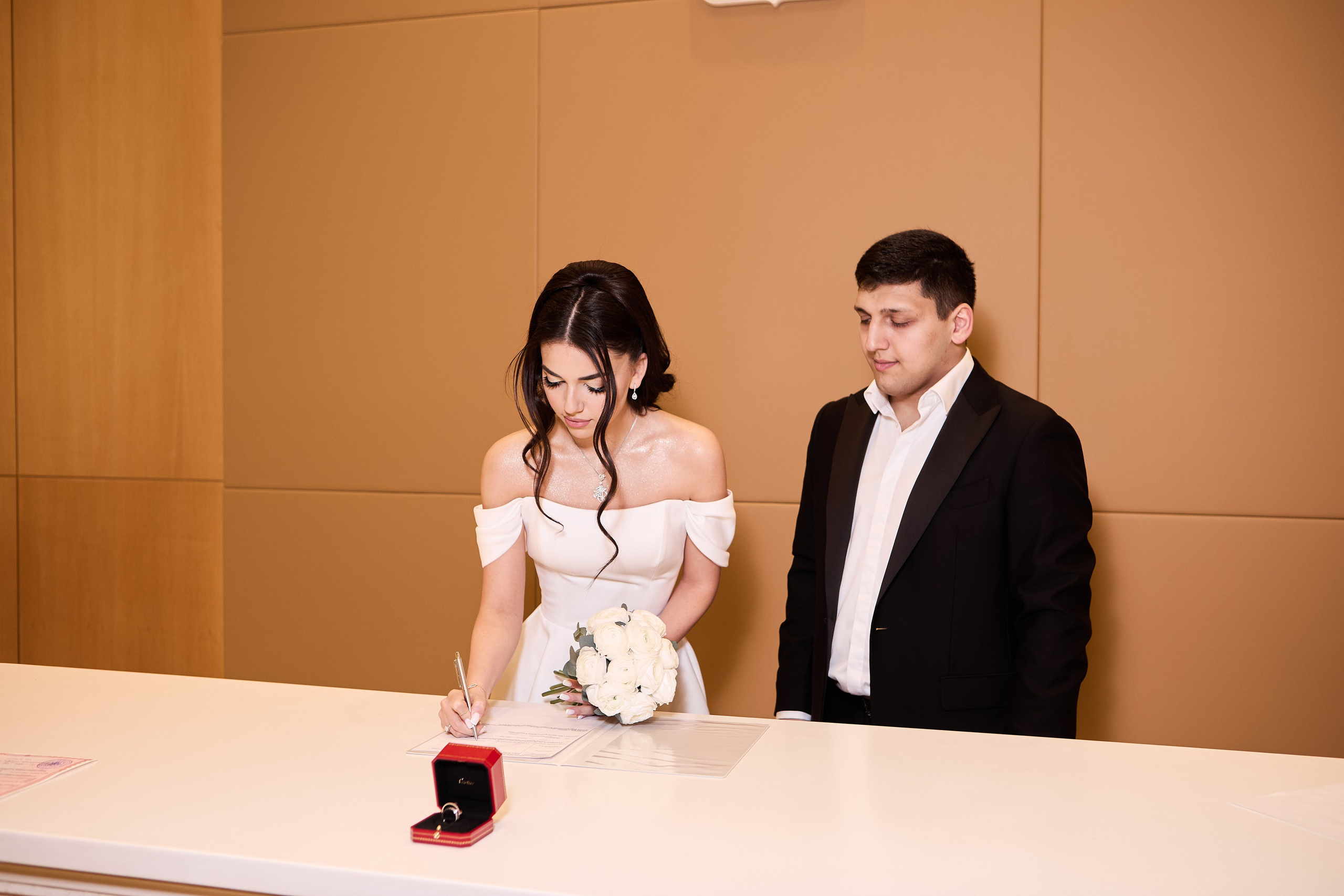 Свадебная прогулка и регистрация Арсена и Марии в Барвихе. Репортажный Фотограф Москва Дарья Лунева