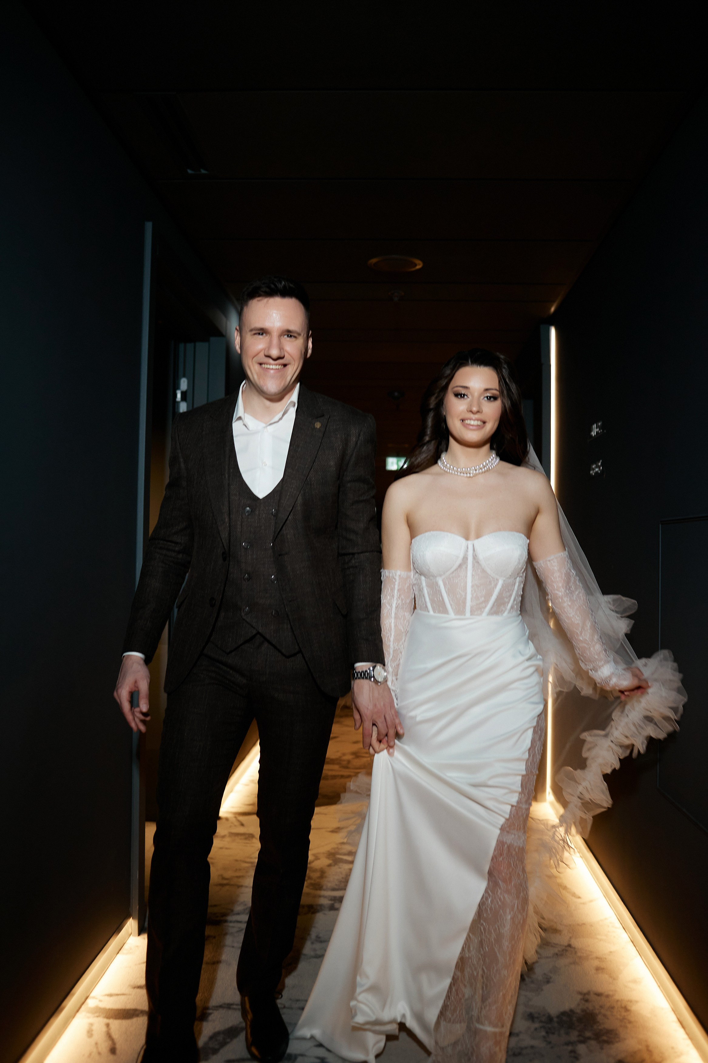 Кристина и Олег в отеле. Свадебный фотограф Москва Калуга