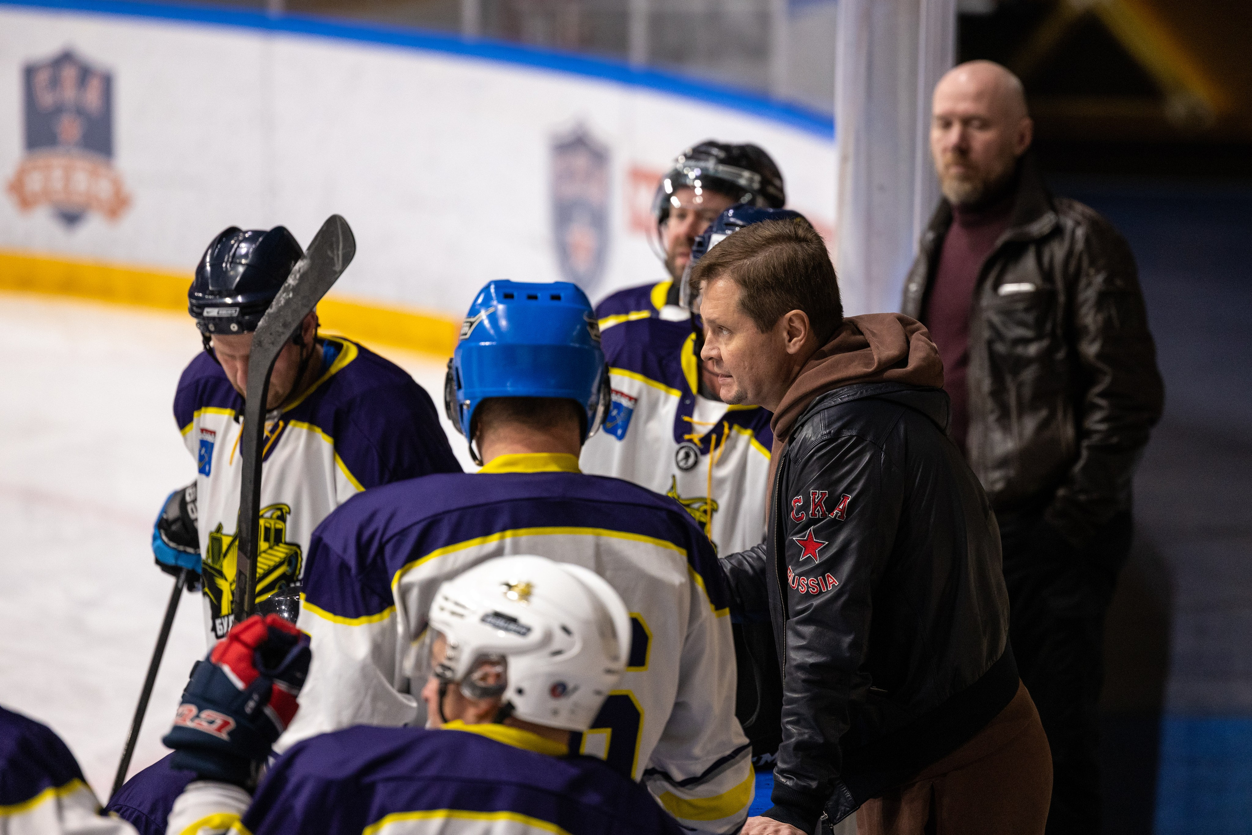 Бульдозер vs. LR-строй. Фотограф Александр Заломаев