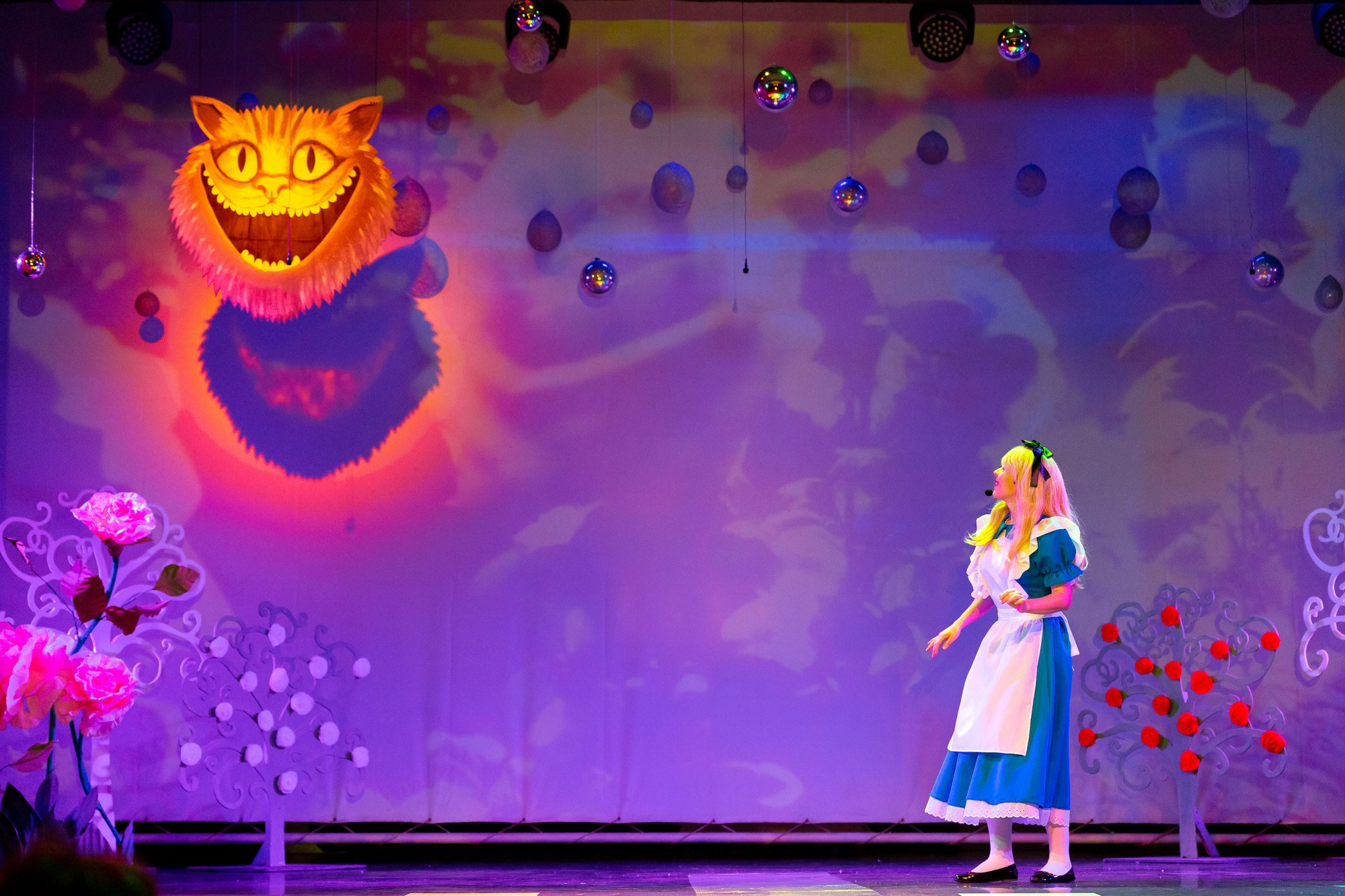 Спектакль в Доме культуры. Андрей Кровлин — фотограф в Славянке