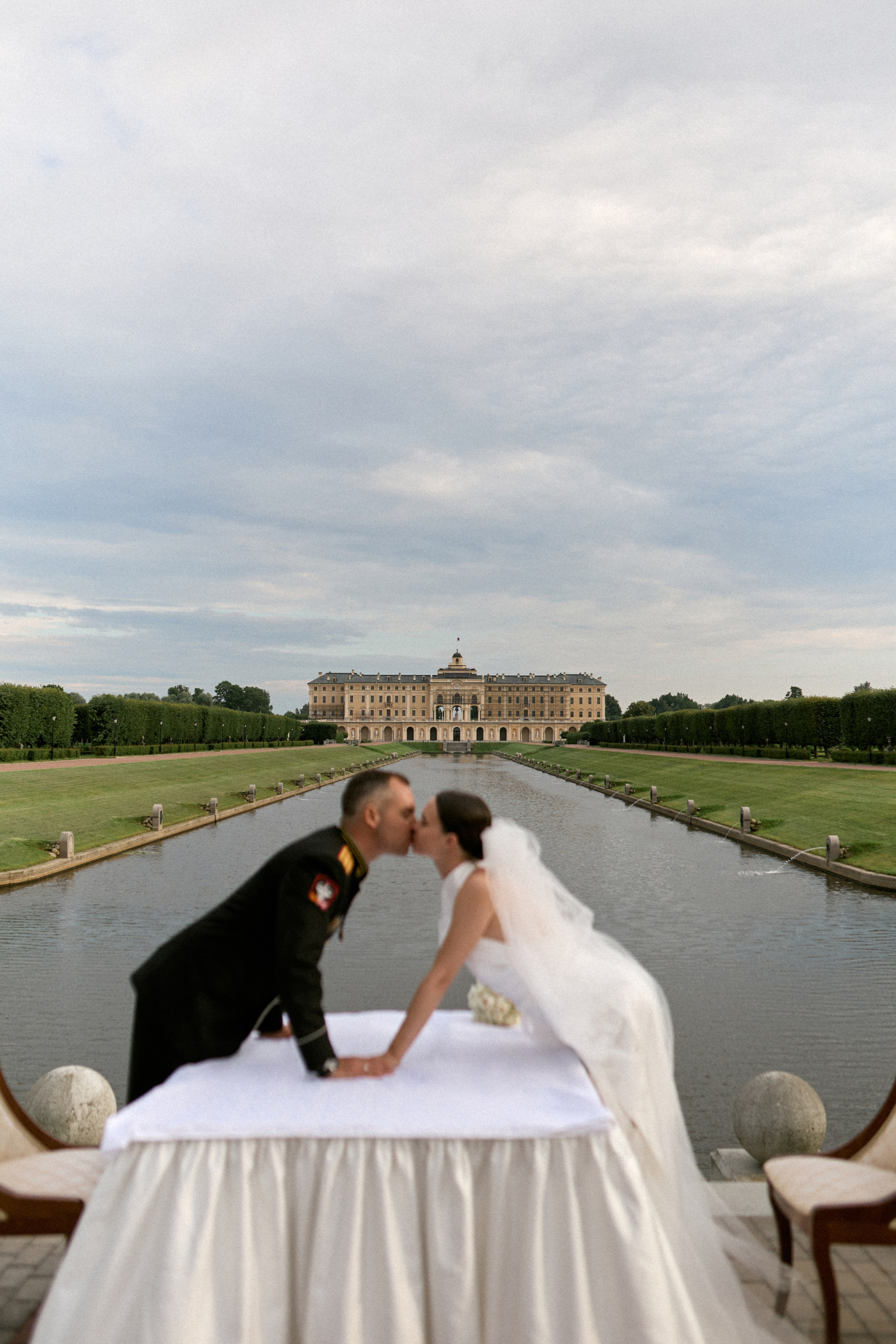 Свадебная фотосессия в резиденции Президента. Сестры Карабаза. Фотографы и ретушеры в Москве и Санкт-Петербурге
