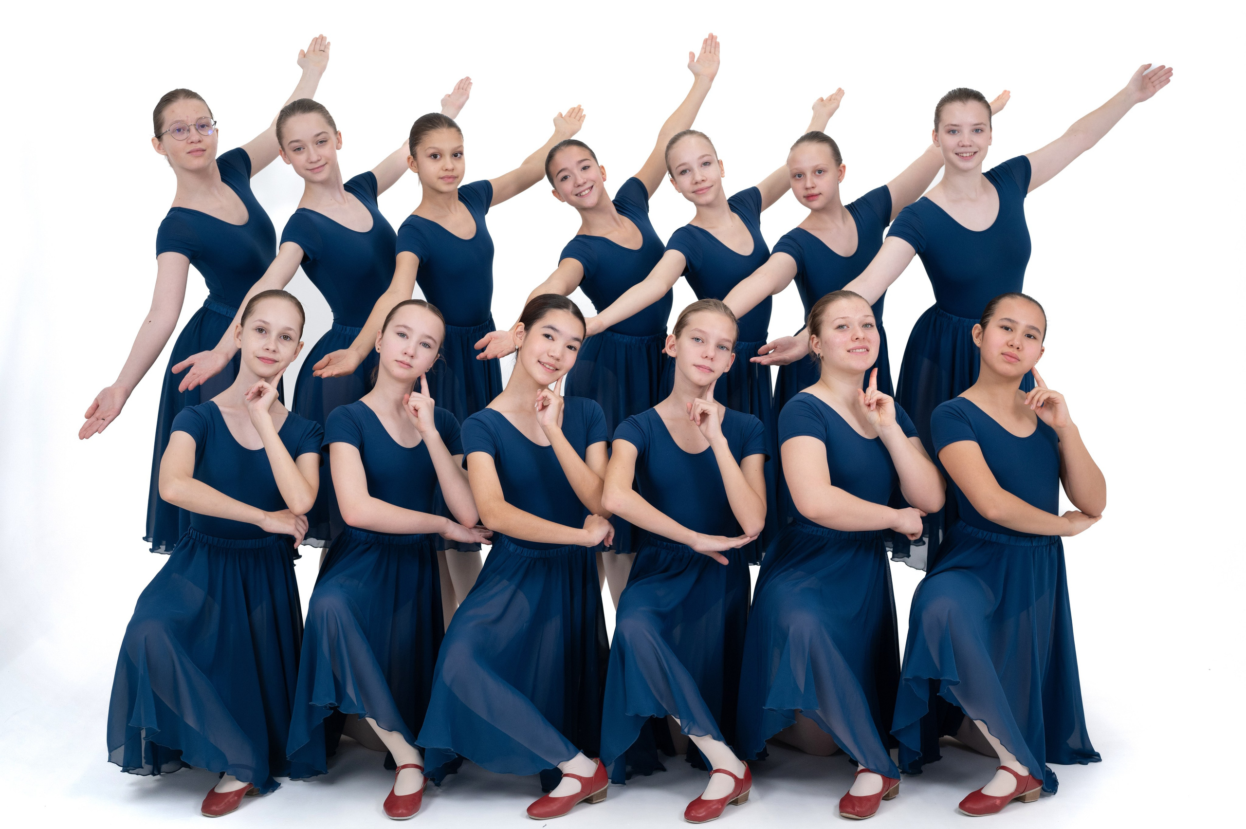 Выпускной альбом хореографичесского коллектива «Пилигрим». Фотограф новорожденных, семейный детский в Тюмени Татьяна Морозова