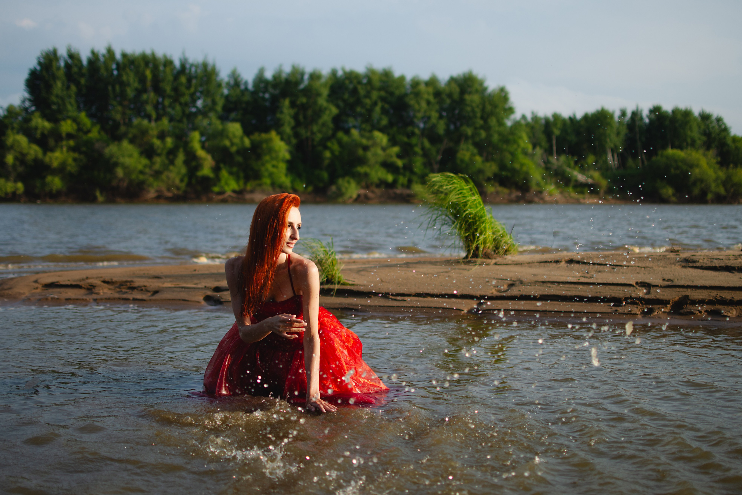 Фотосессия на берегу реки. Модель Анна. Фотограф в Хабаровске
