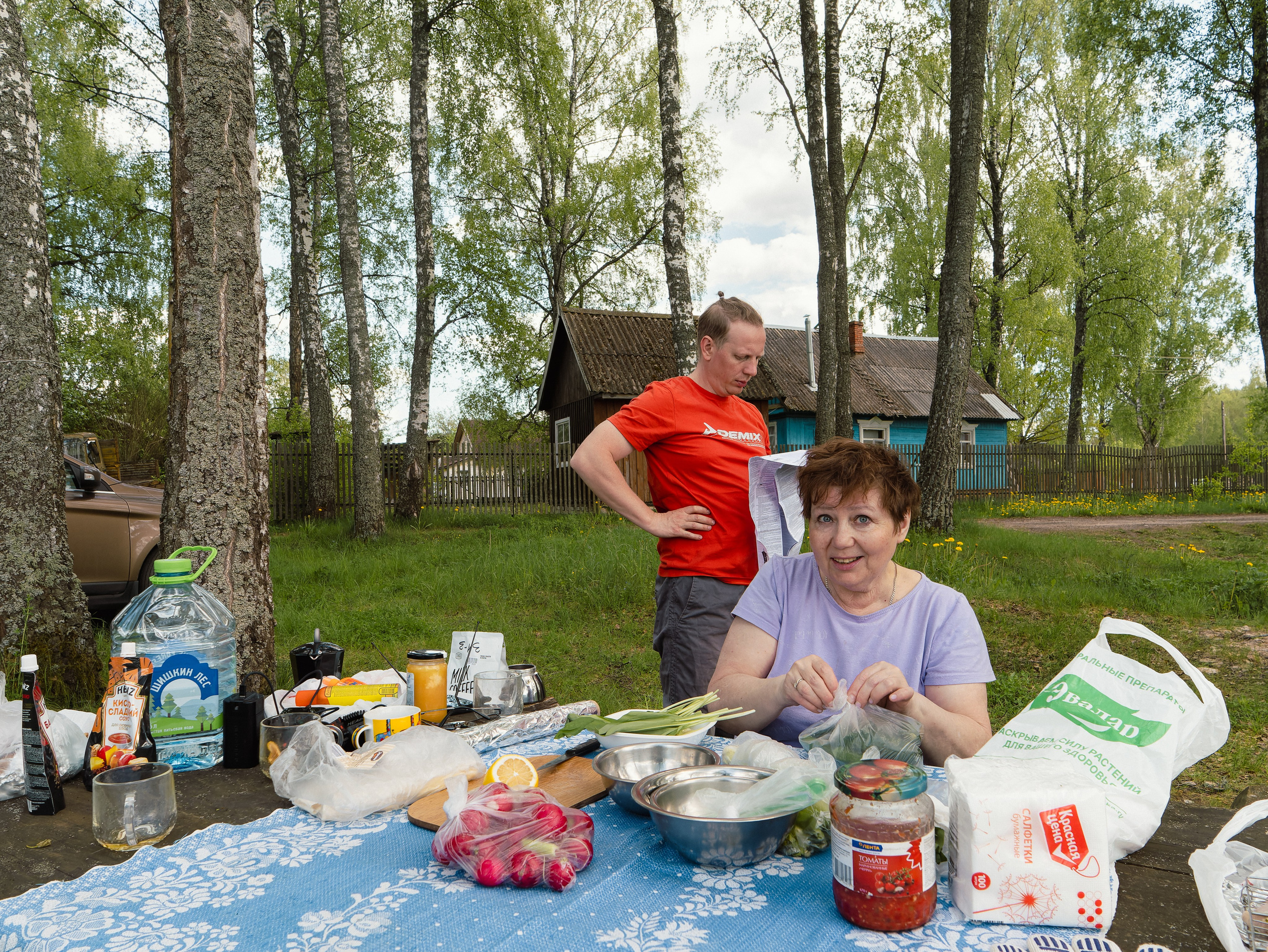 На берегу Угры. Конец мая 2024 года. Фотограф Никифоров-Гордеев Сергей. Москва и МО