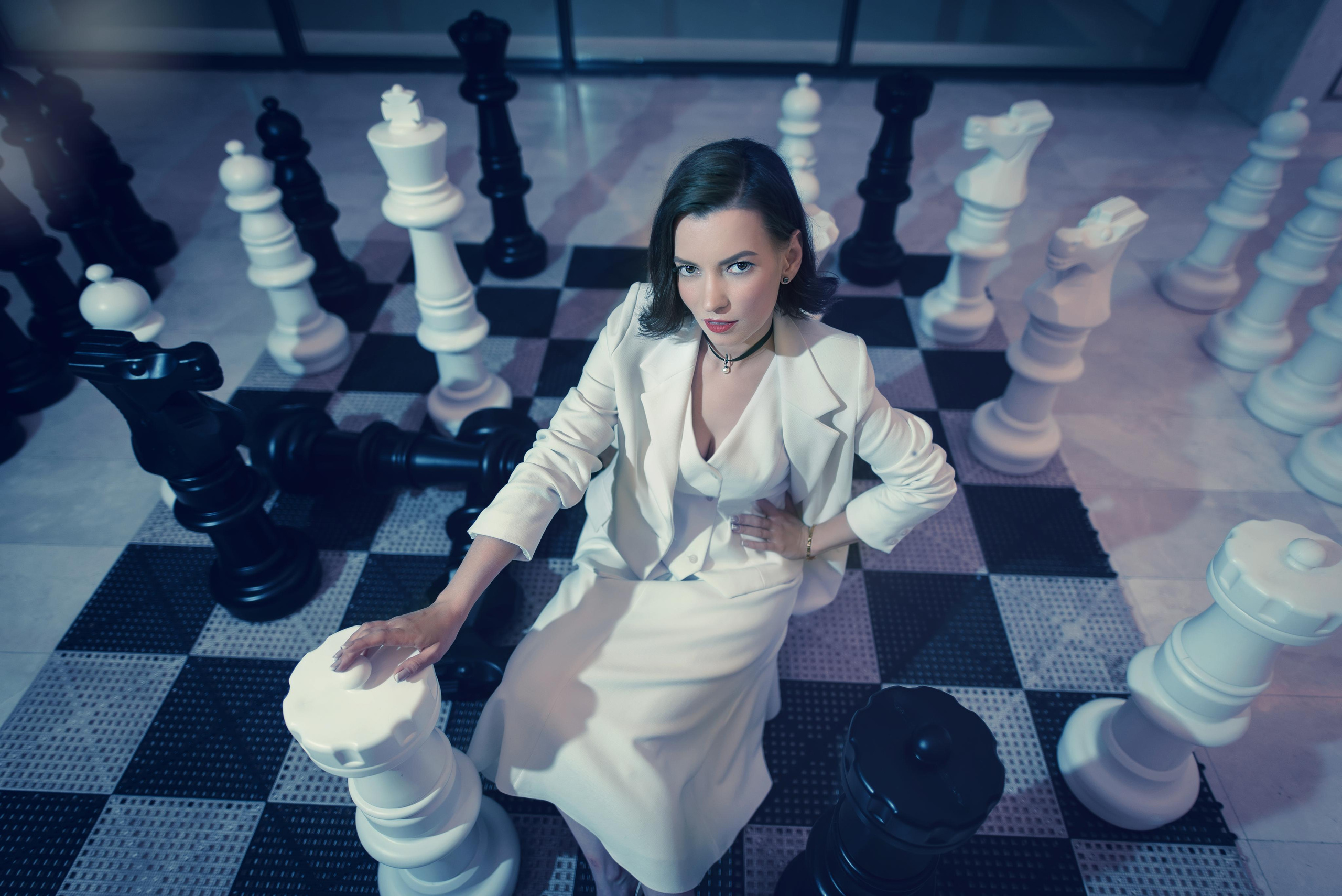 «Ход королевы» стилизация под сериал Netflix. Фотограф в Алматы Новгородская Мария