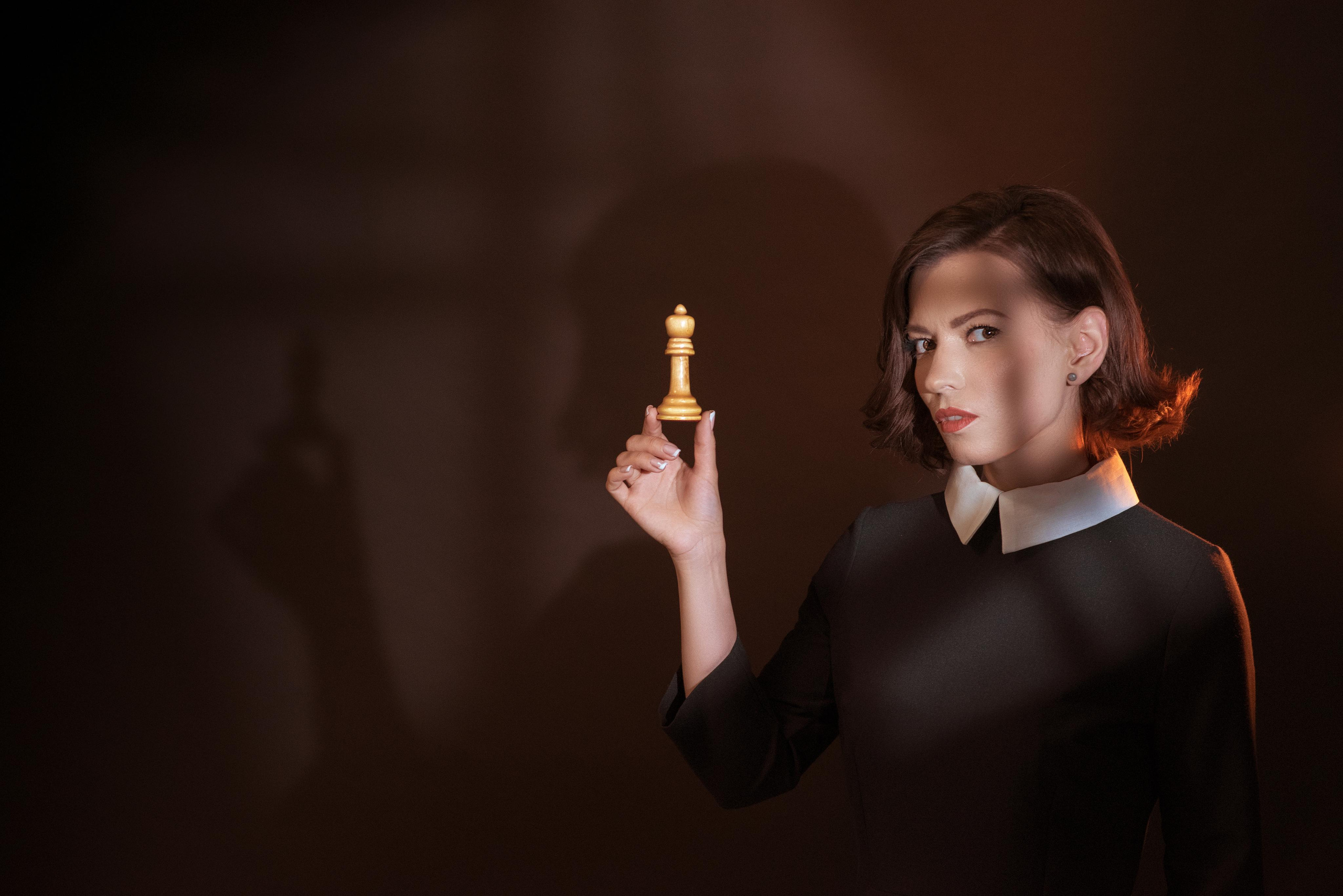 «Ход королевы» стилизация под сериал Netflix. Фотограф в Алматы Новгородская Мария