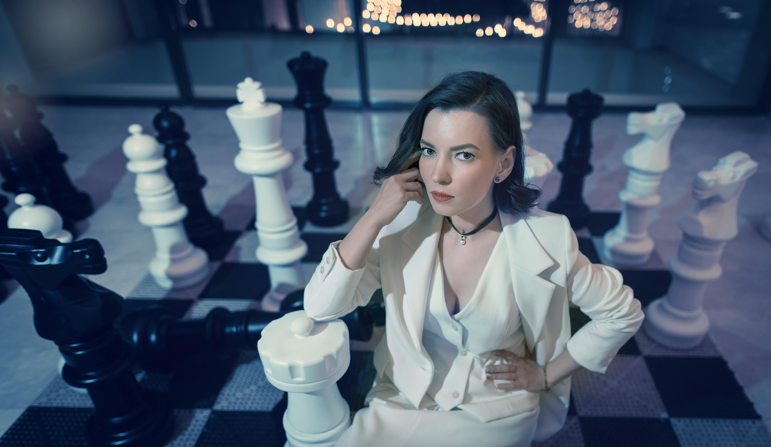 «Ход королевы» стилизация под сериал Netflix. Фотограф в Алматы Новгородская Мария