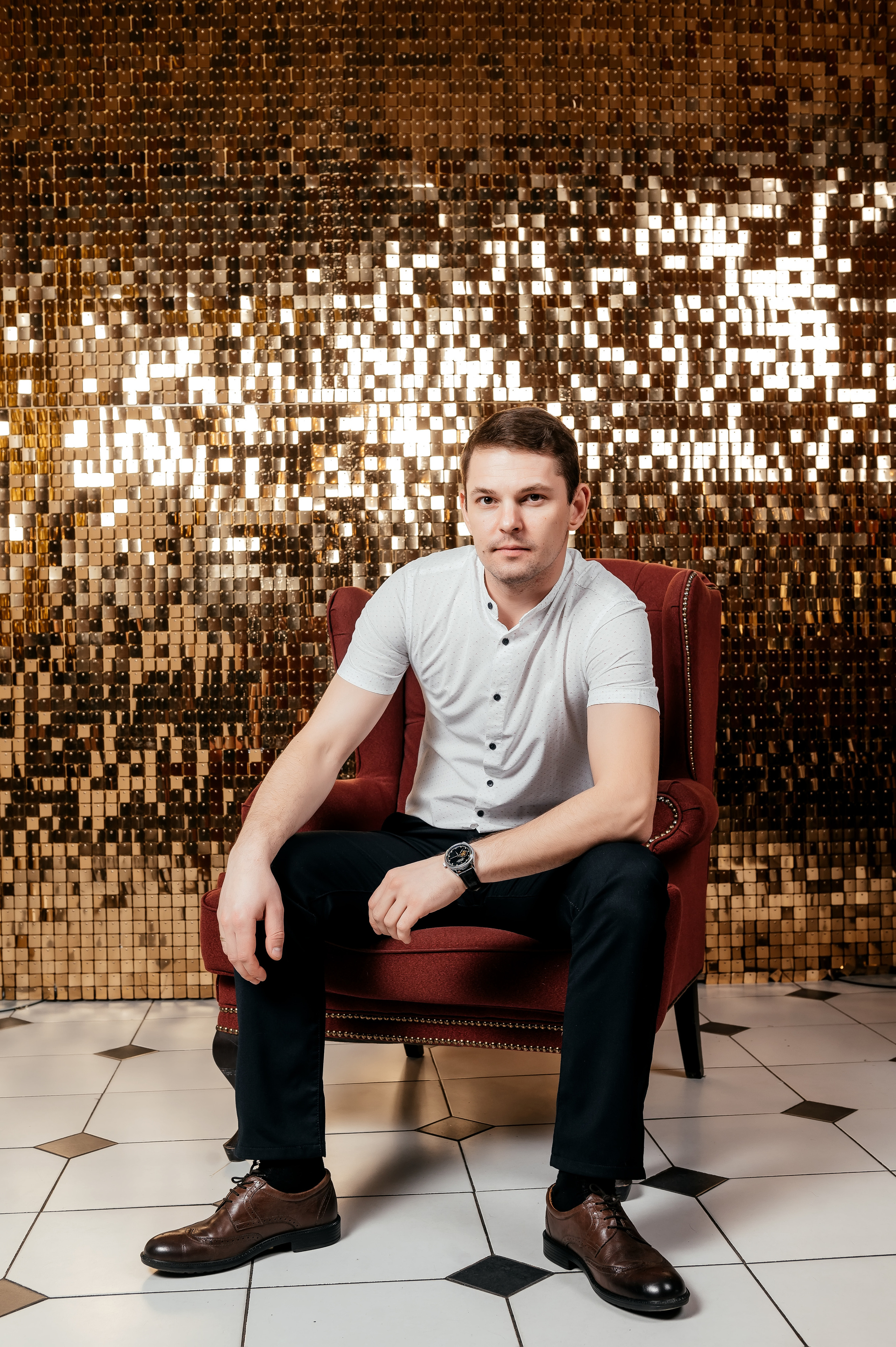 Полина + Денис, фотостудия Famous studios. Свадебный и семейный фотограф Виктория Носачёва. Щелково, Москва и МО