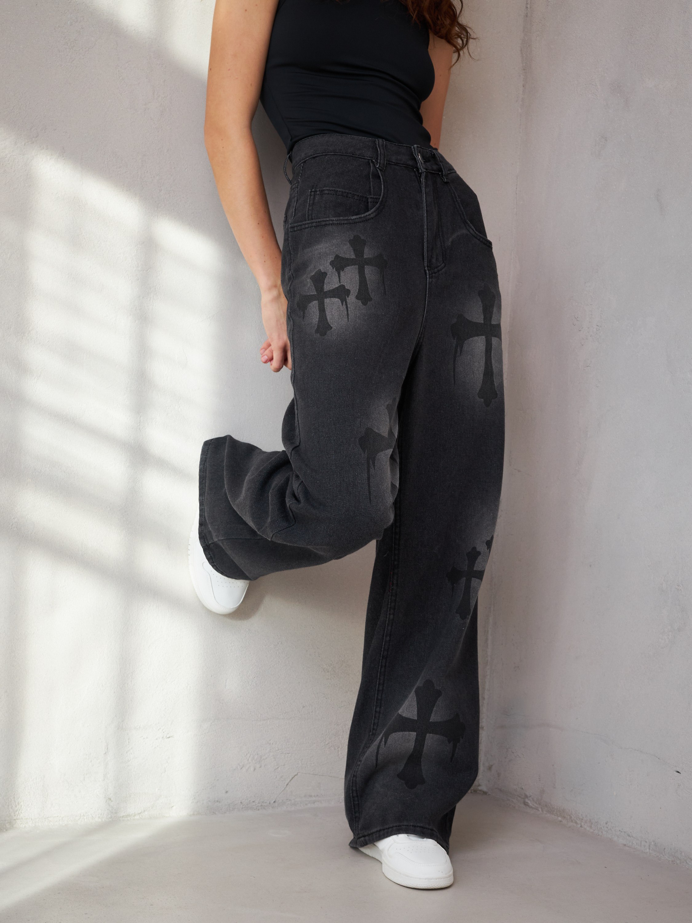 Фотосъемка джинсов Екатеринбург Wildberries ВБ Ozon Озон фотосессия одежды Екб заказать цена фотосъемка товара WB деним карточки товара. Фотограф Екатеринбург Анастасия Жерновская | Маркетплейсы и нейрофото