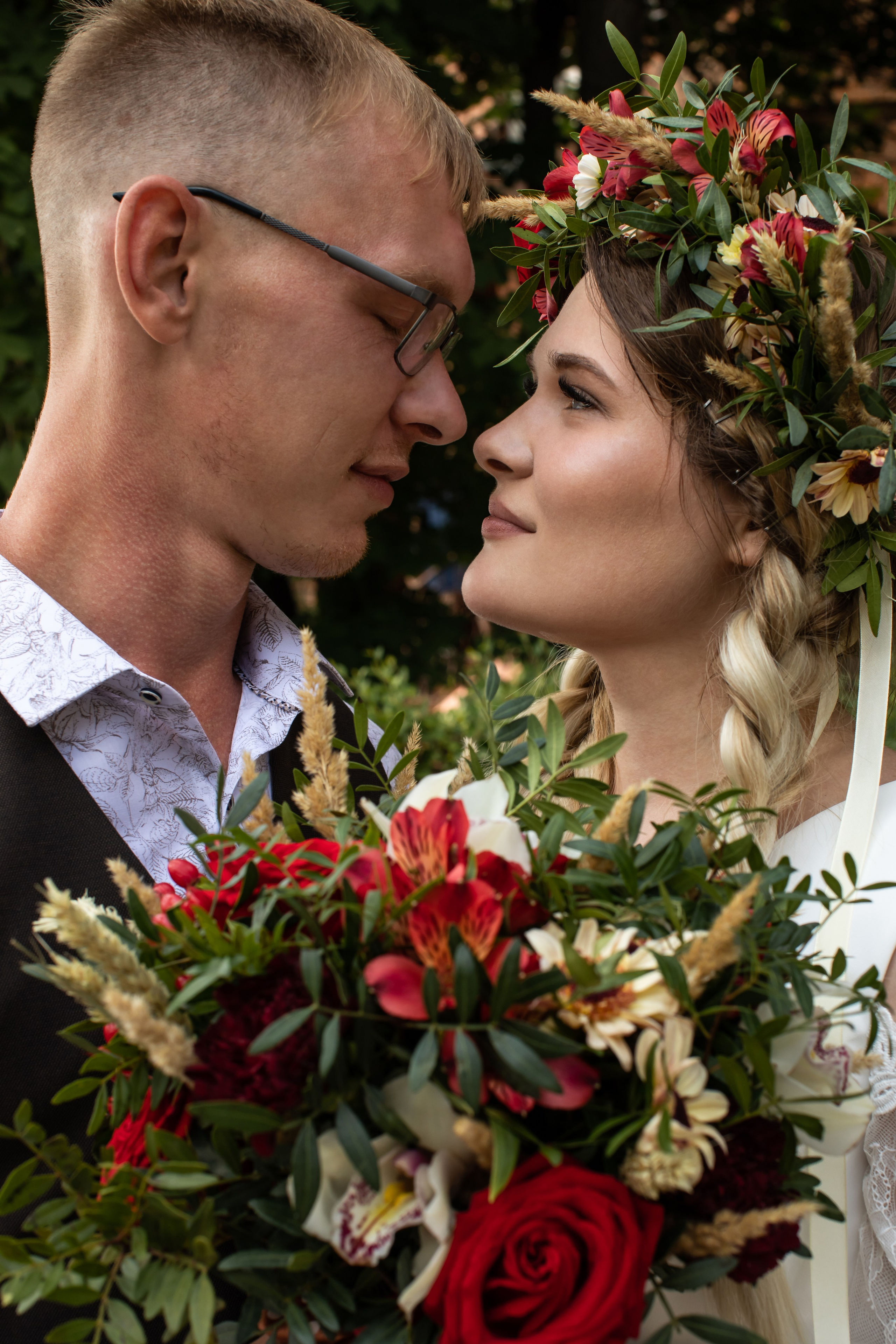 уличная свадебная фотосессия в Самаре в русском стиле