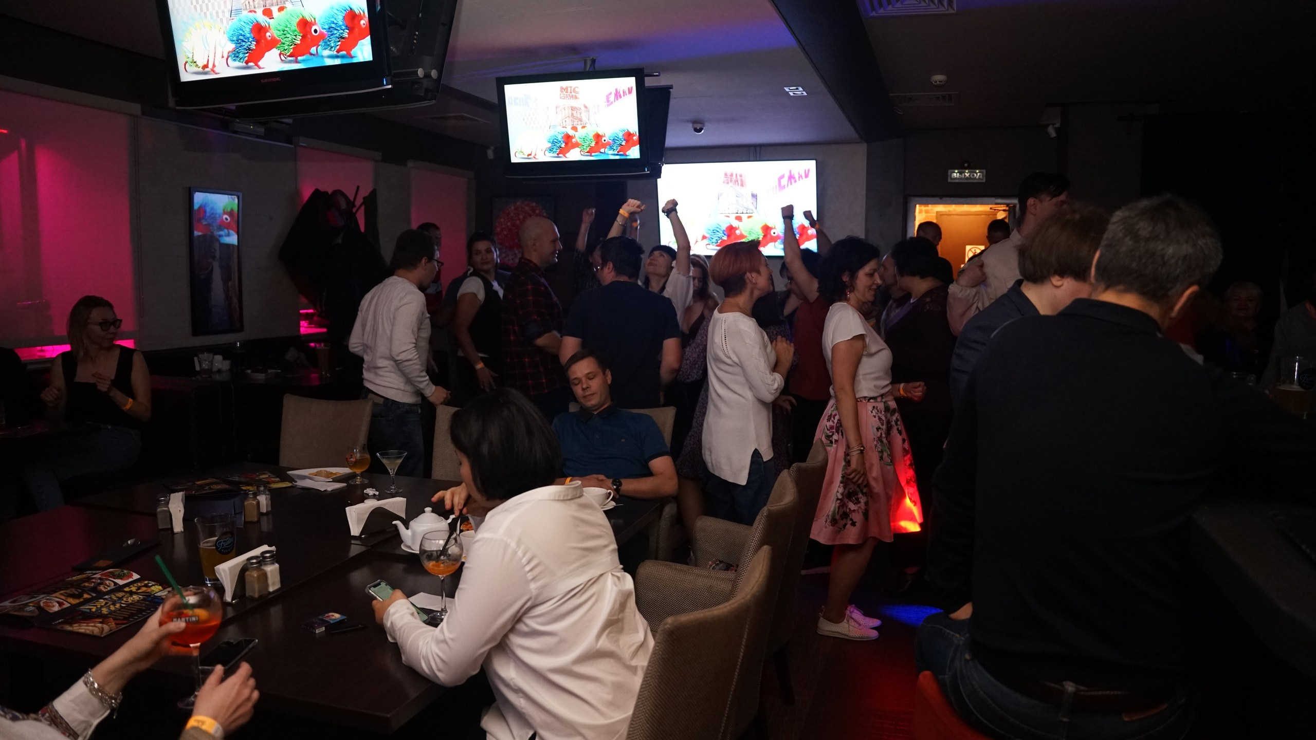 «И снова…» Клубная вечеринка | 03.09.22. Галерея Фантим