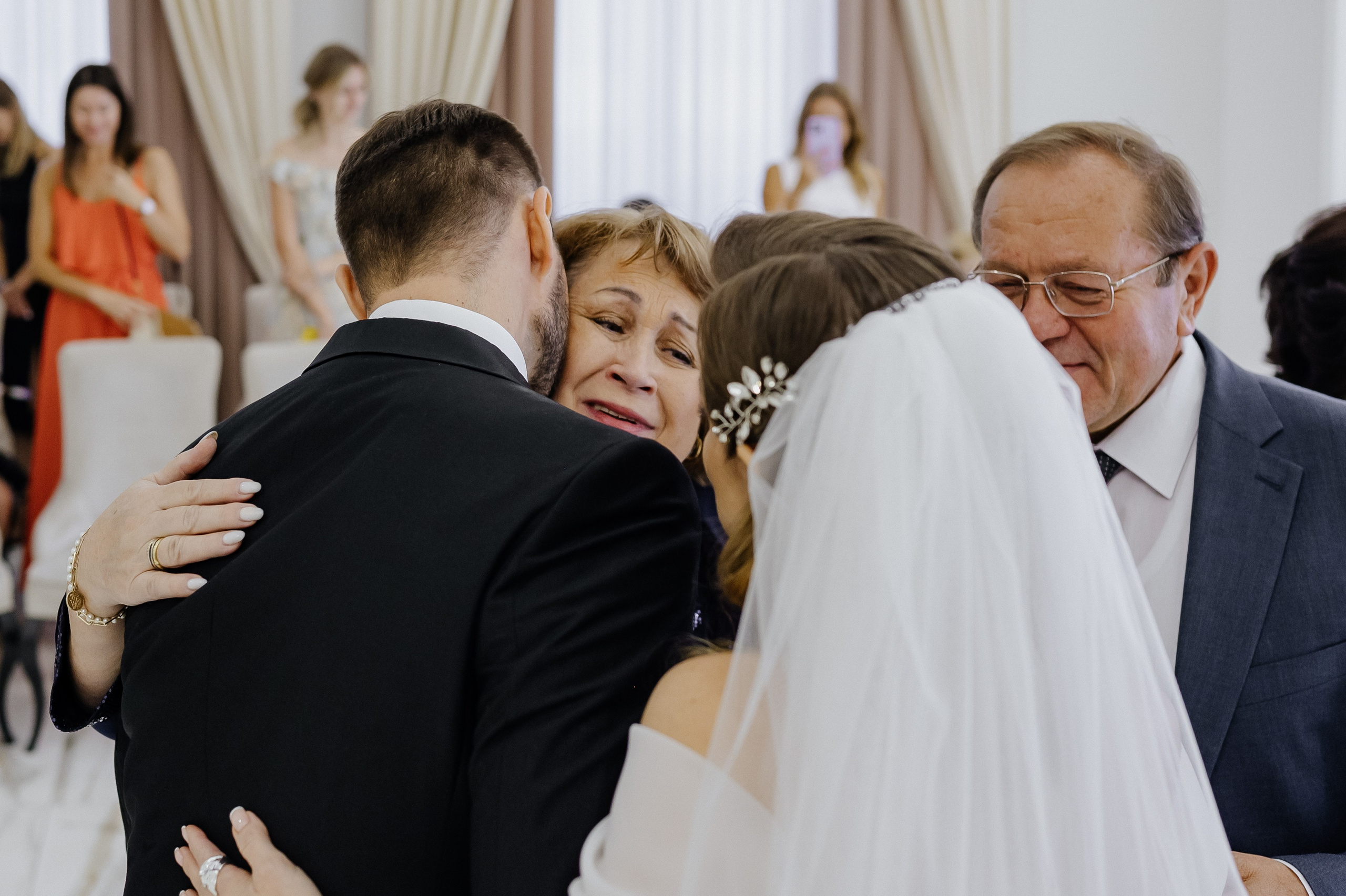 Свадебные сборы и фотосессия в отеле Милан. Свадебный фотограф Москва — Сергей и Татьяна