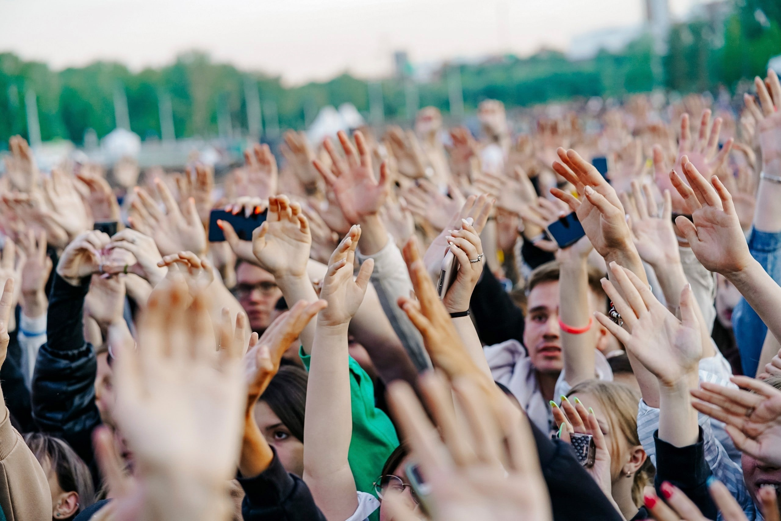 VK Фест 2024. #фотокаквкино | Фотографирую людей