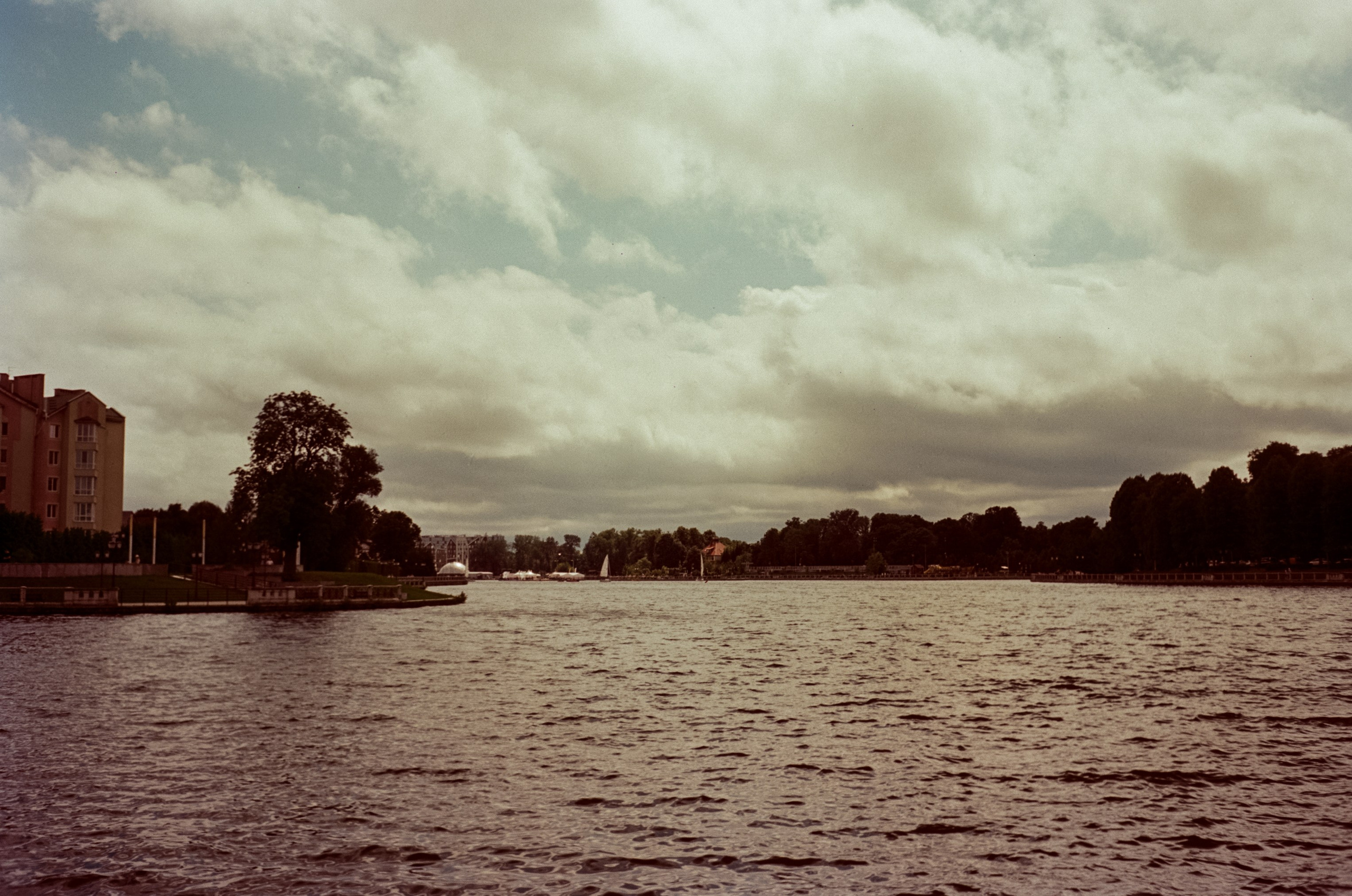 12–13 июля Калининград / Minox 35 GT (2) / Kodak Aeronega 100 (Kodak Aerocolor IV)