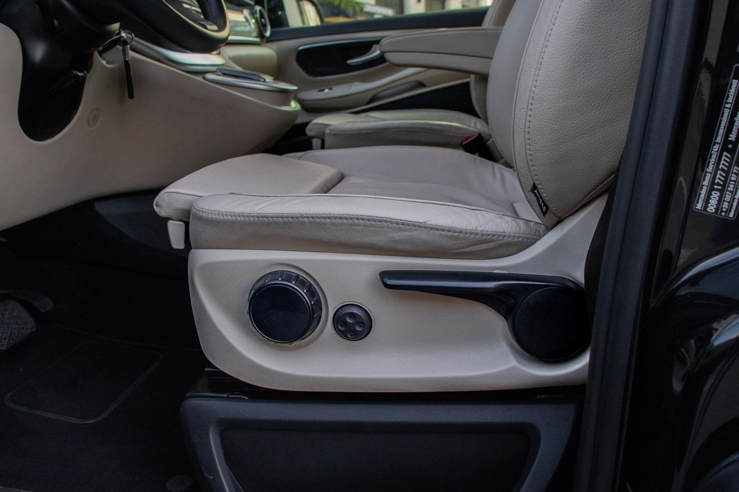 Mercedes-Benz V-class