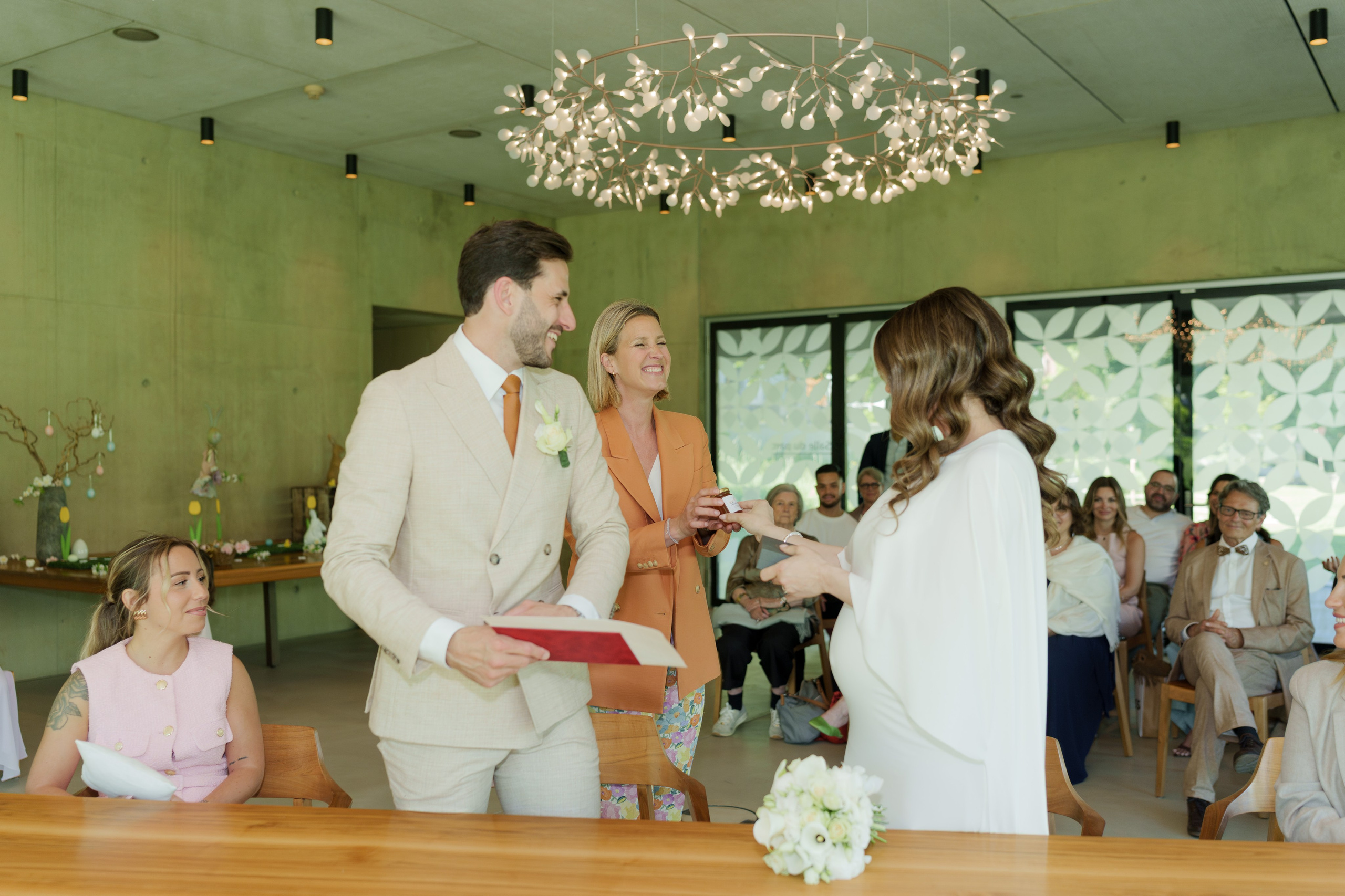 Joséphine & Frédéric | Lancy Mairie. Photographe de Mariage Professionnelle — Genève & Suisse Romande | Tanya Creator