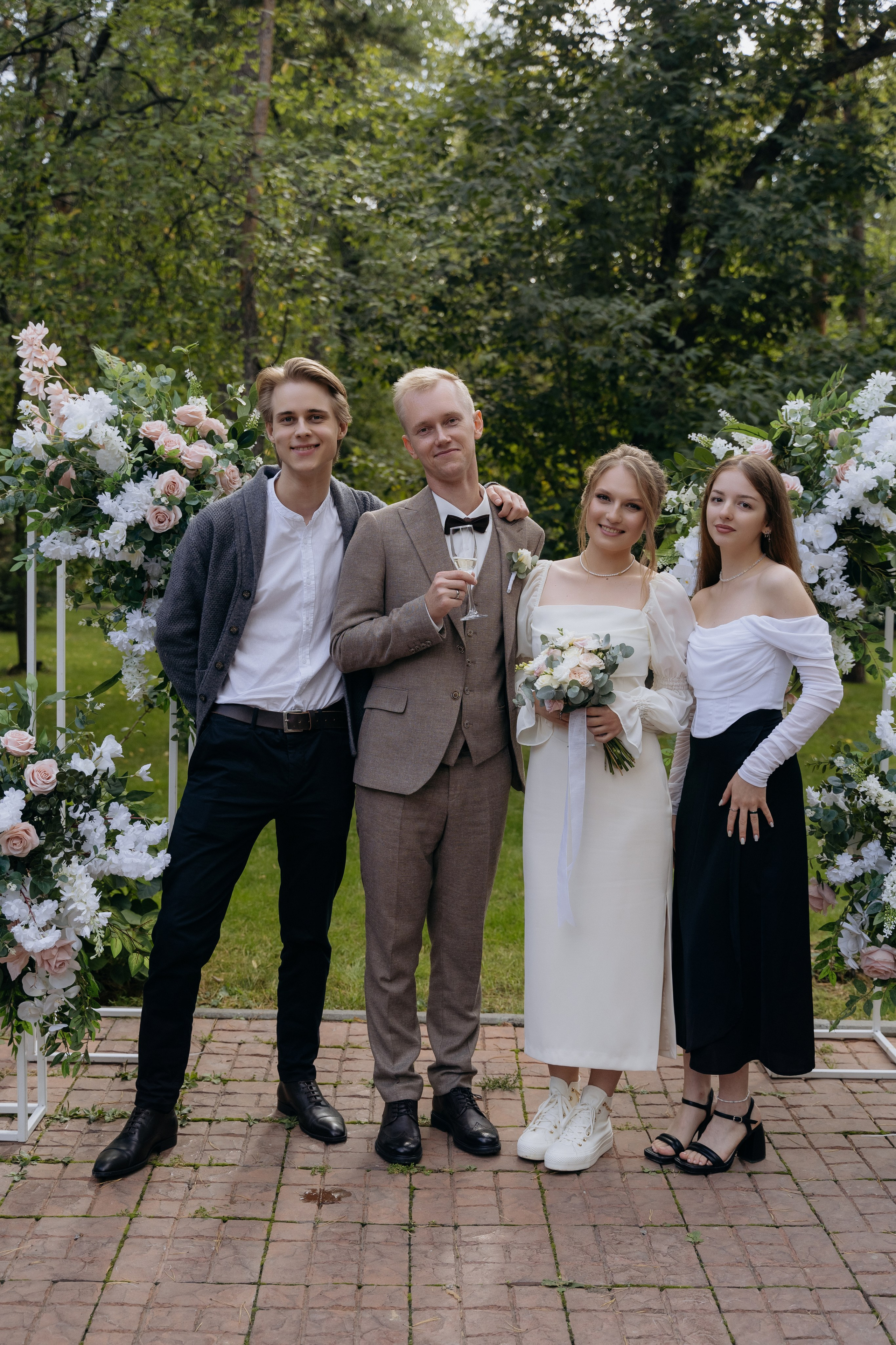 Саша и Даша. Свадебный и семейный фотограф в Новосибирске Наталья Зорина