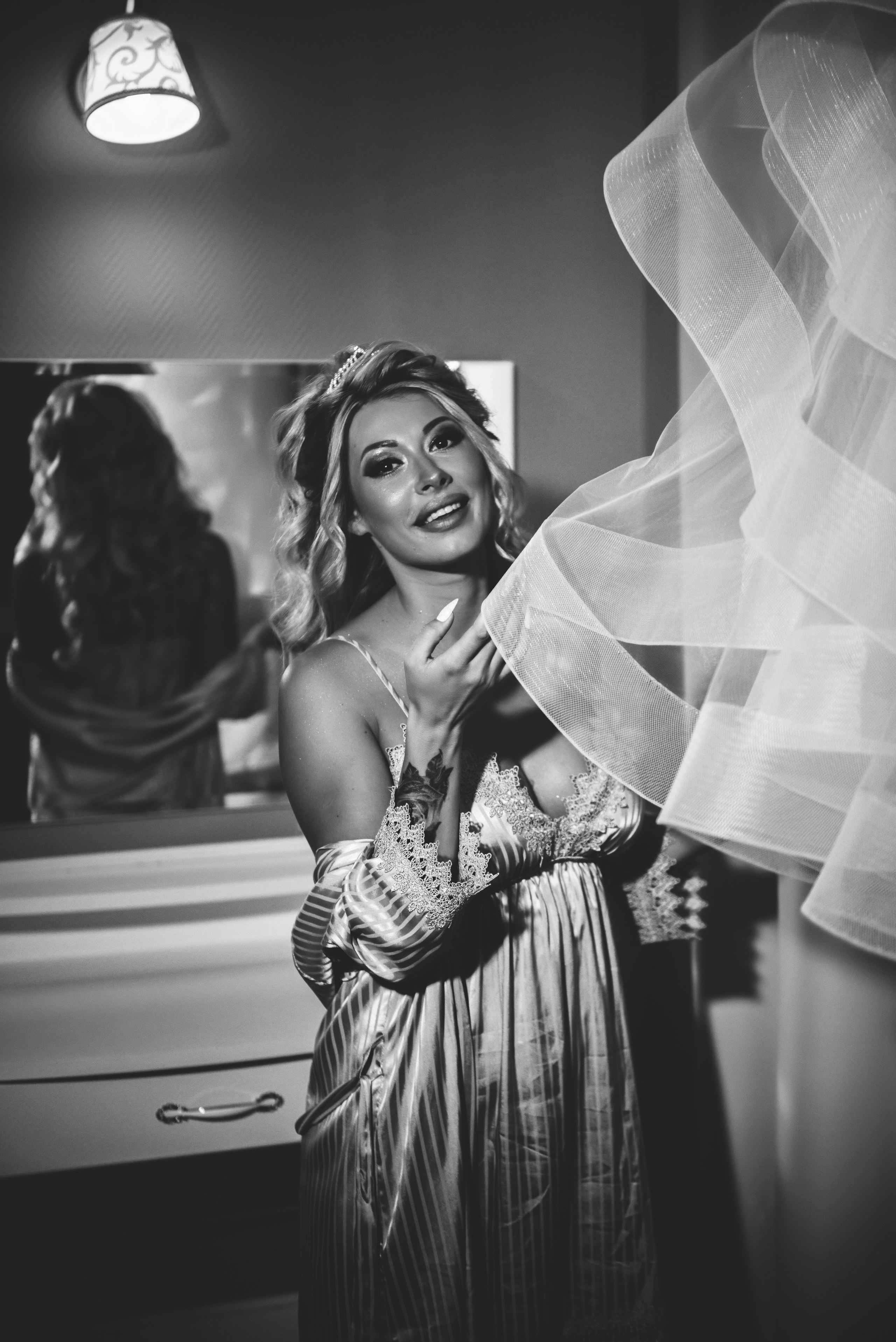 Свадебная прогулка в Петергофе. Портретный, семейный и свадебный фотограф в Санкт-Петербурге и в Пушкине Ширяев Денис