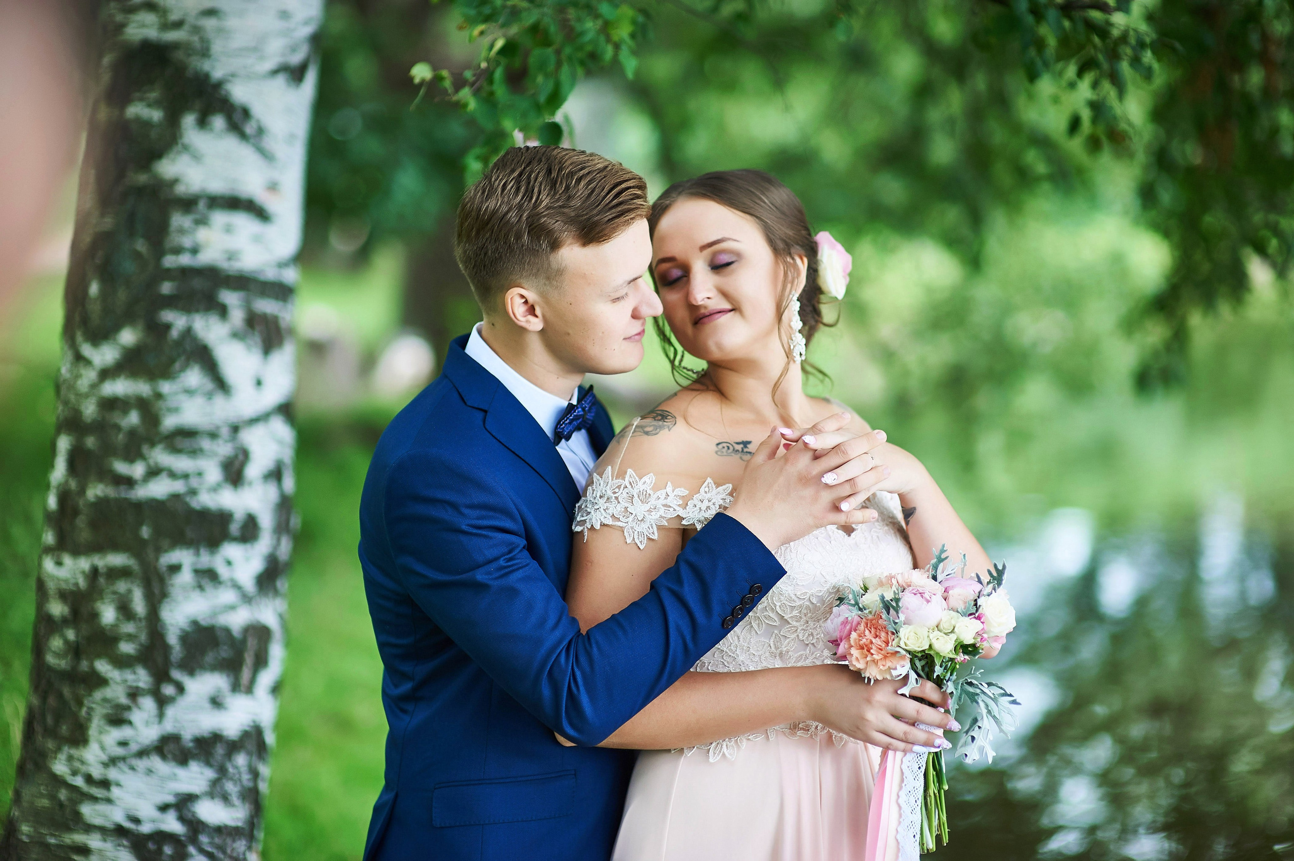 Ульяна и Дмитрий (свадебная прогулка в Сестрорецке под дождем, , фотосессия в верхнем парке Петергофа). Портретный, семейный и свадебный фотограф в Санкт-Петербурге и в Пушкине Ширяев Денис