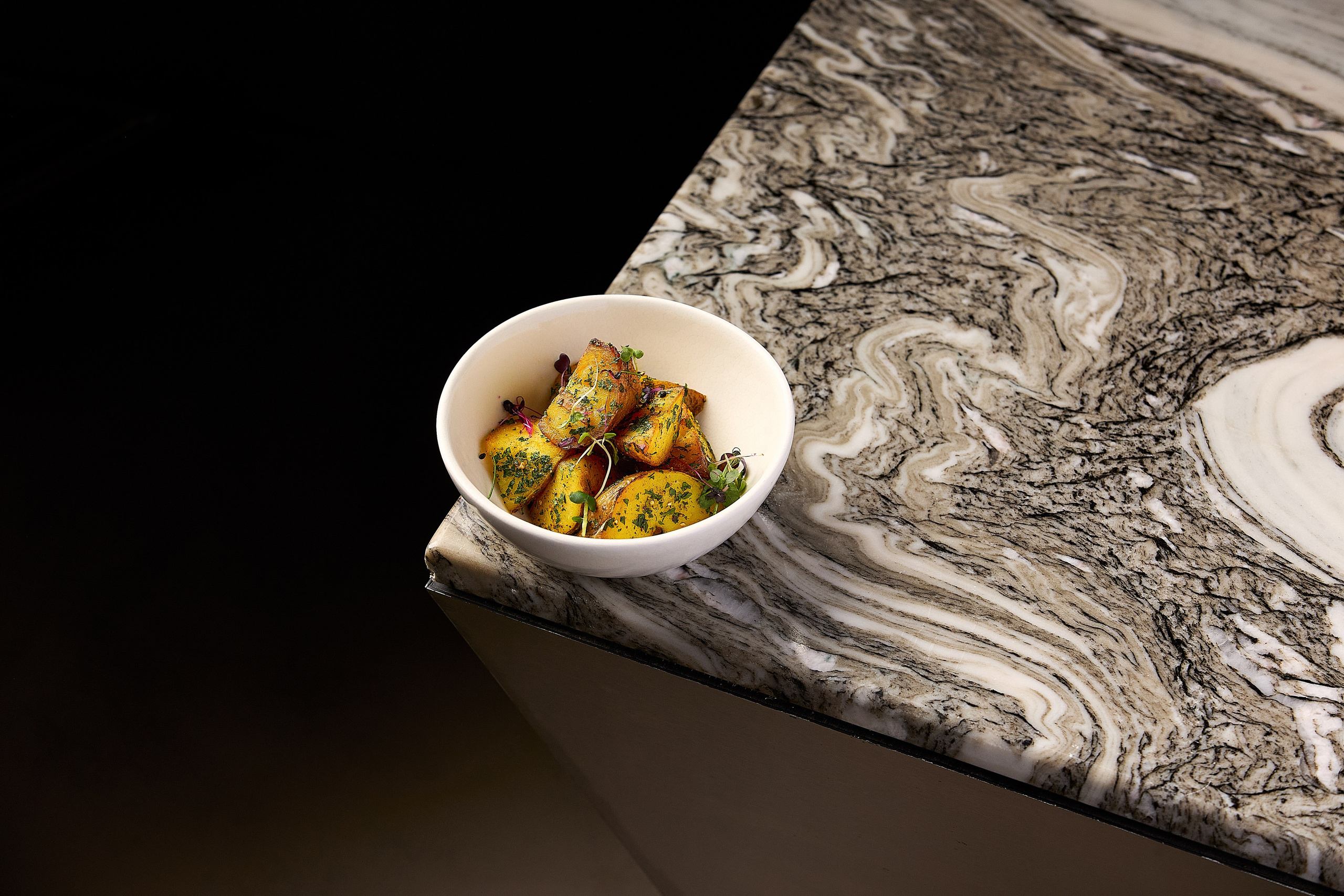 Hookah Place Dishes. Evgeny Yatsenko — Photographer in Dubai