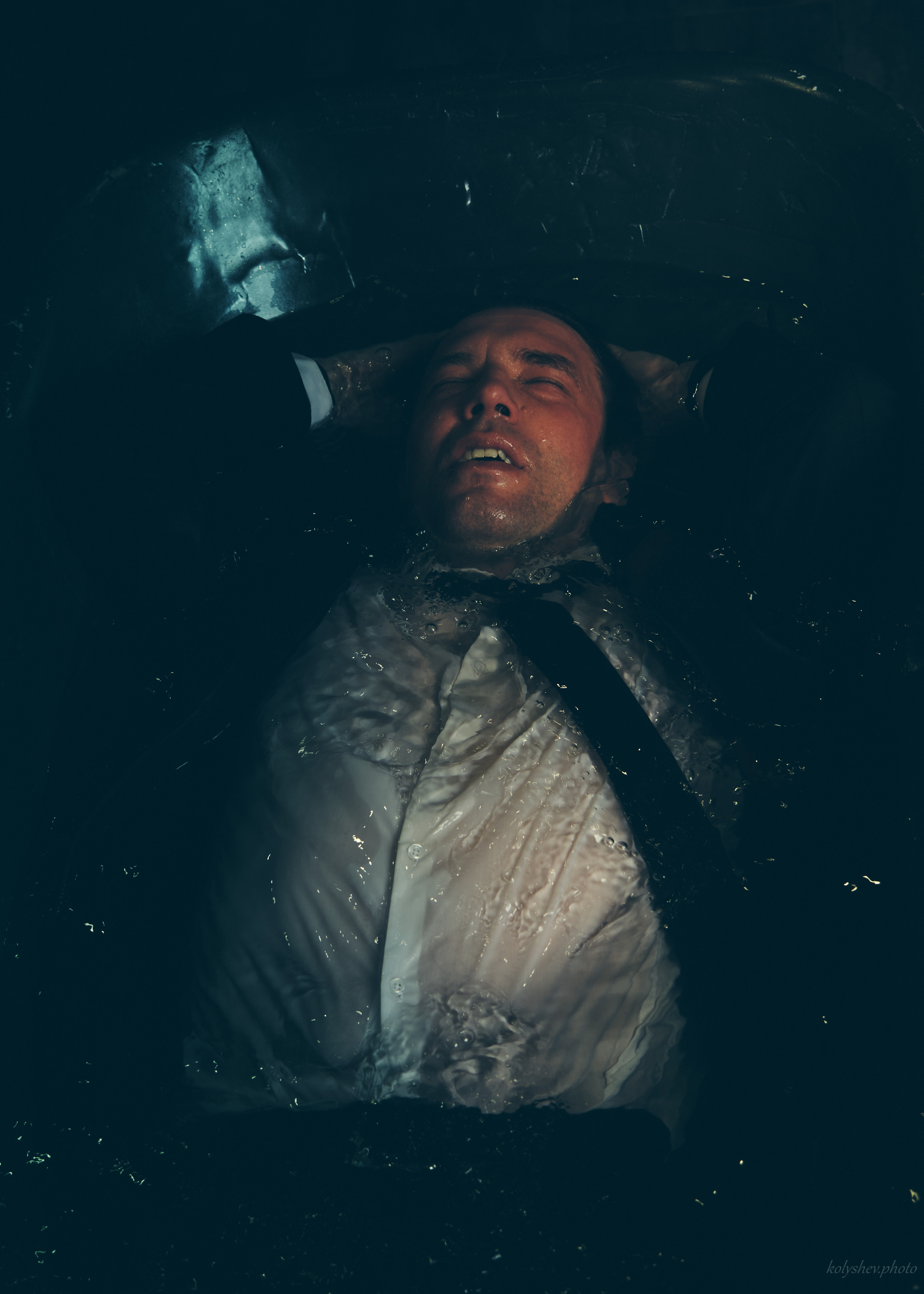 Мужчина в ванне фотограф в Москве Колышева Виктория