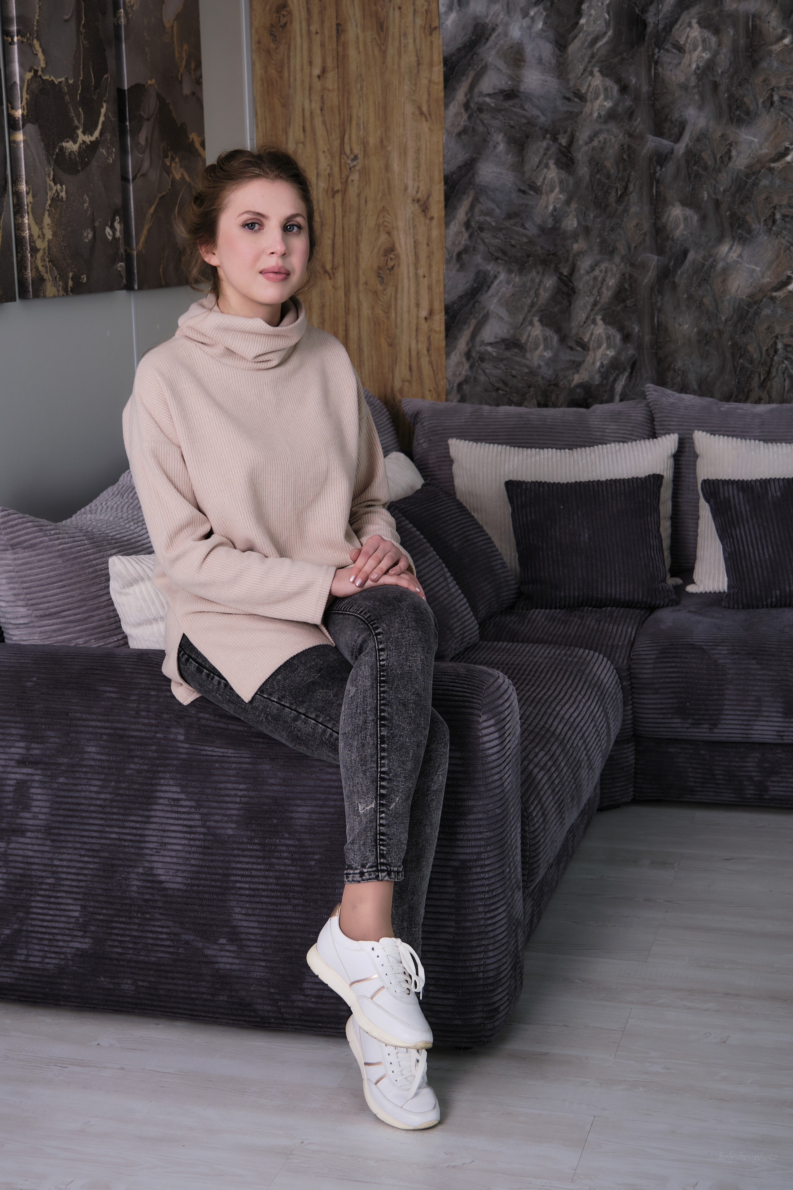 Женская бизнес-портрет в студии