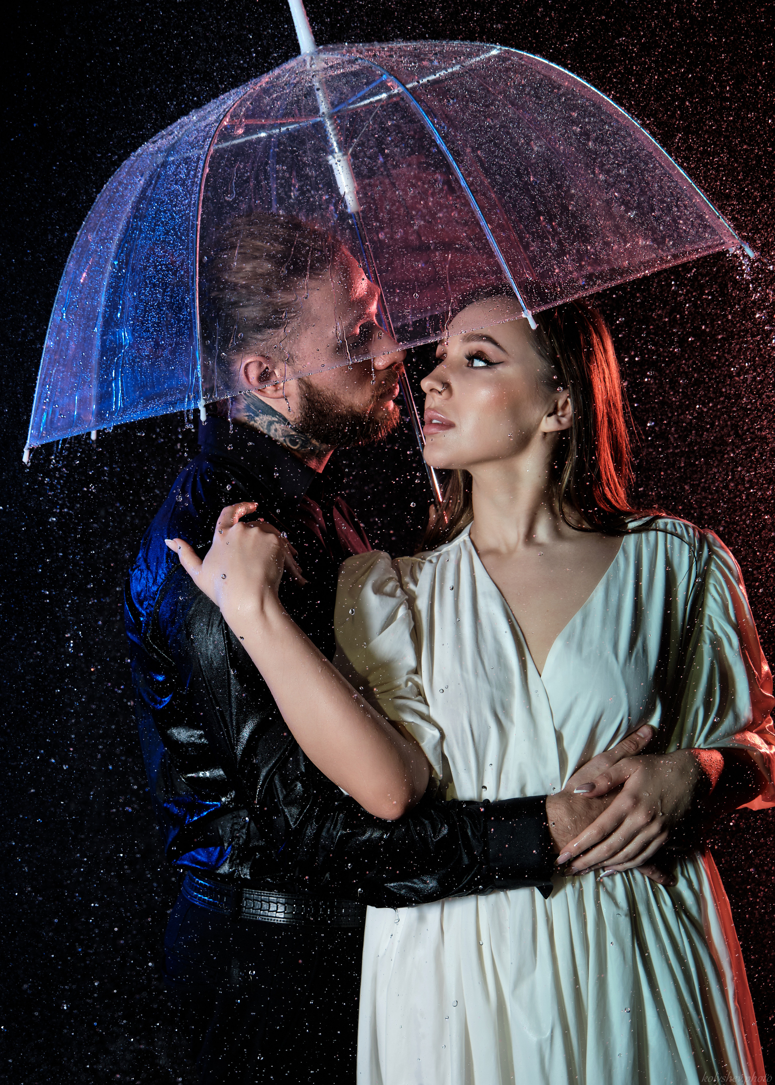 Фотосессия лавстори под дождём. Портретный фотограф на новый год в Москве Виктория Колышева