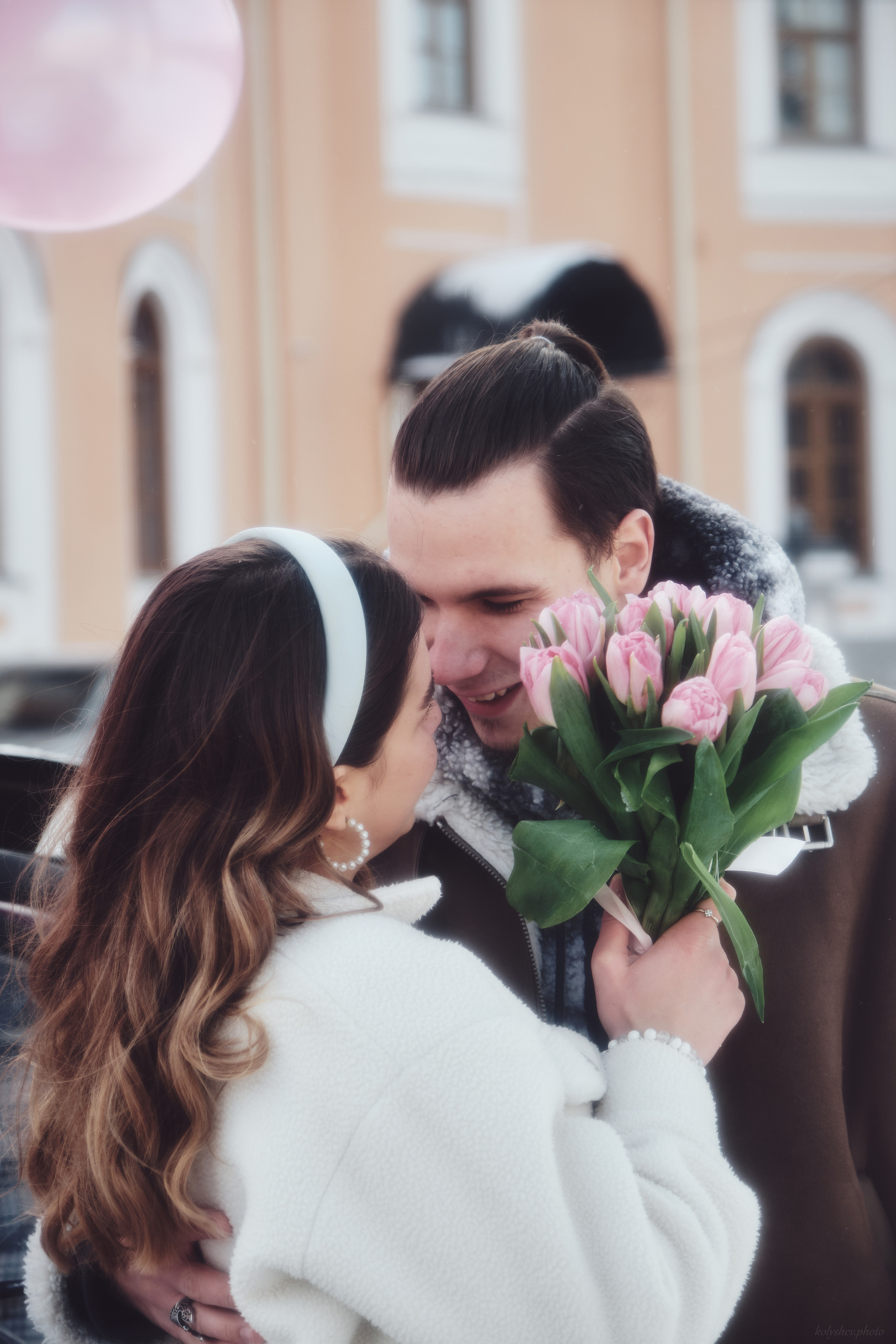 Фотосессия лавстори на улице. Портретный фотограф в Москве Виктория Колышева