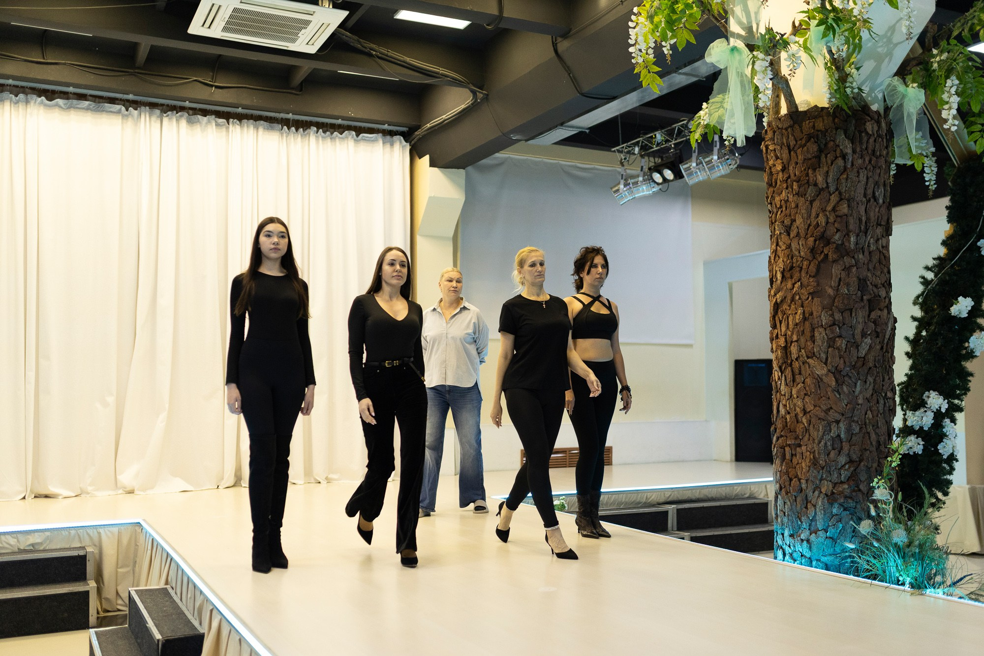 Показ моды Mexa Shop. Andrey Pospelove. Фотограф в Саратове