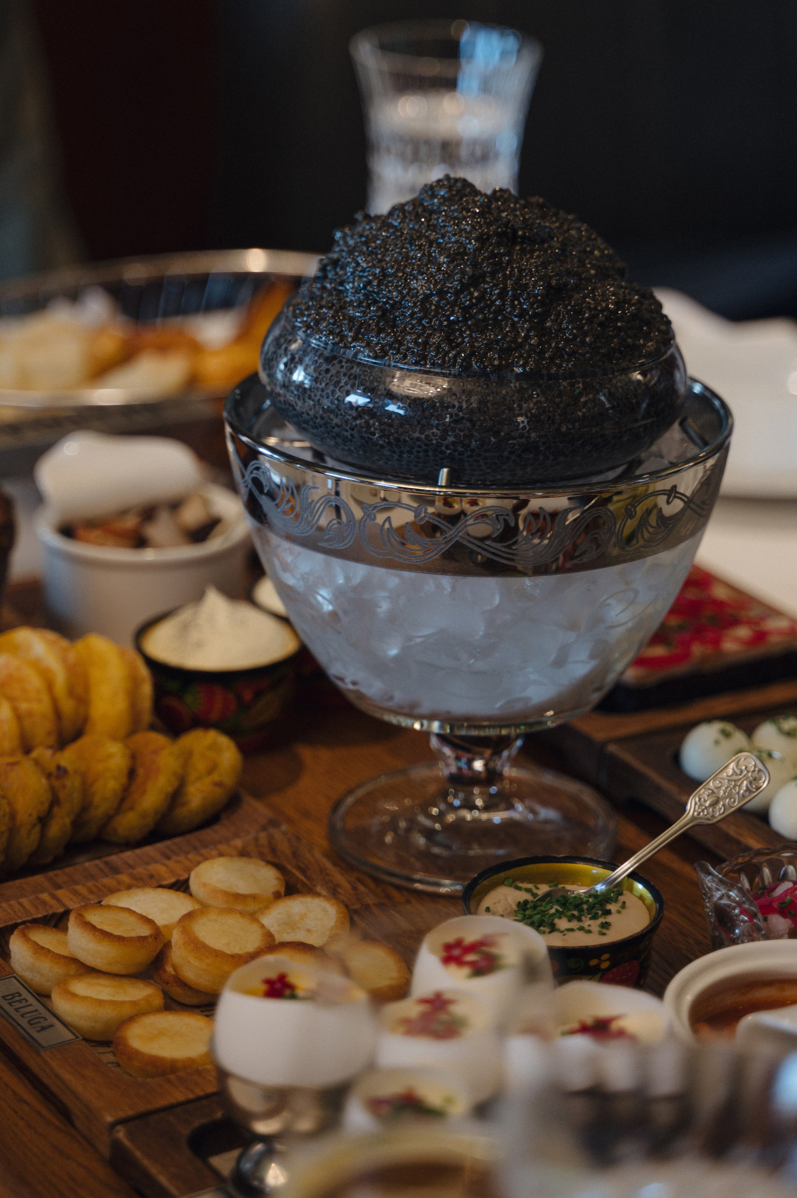 Дмитрий и Луиза. Гостиница Националь и ресторан Белуга. Свадебный фотограф Москва и Санкт-Петербург. Анастасия Чудина