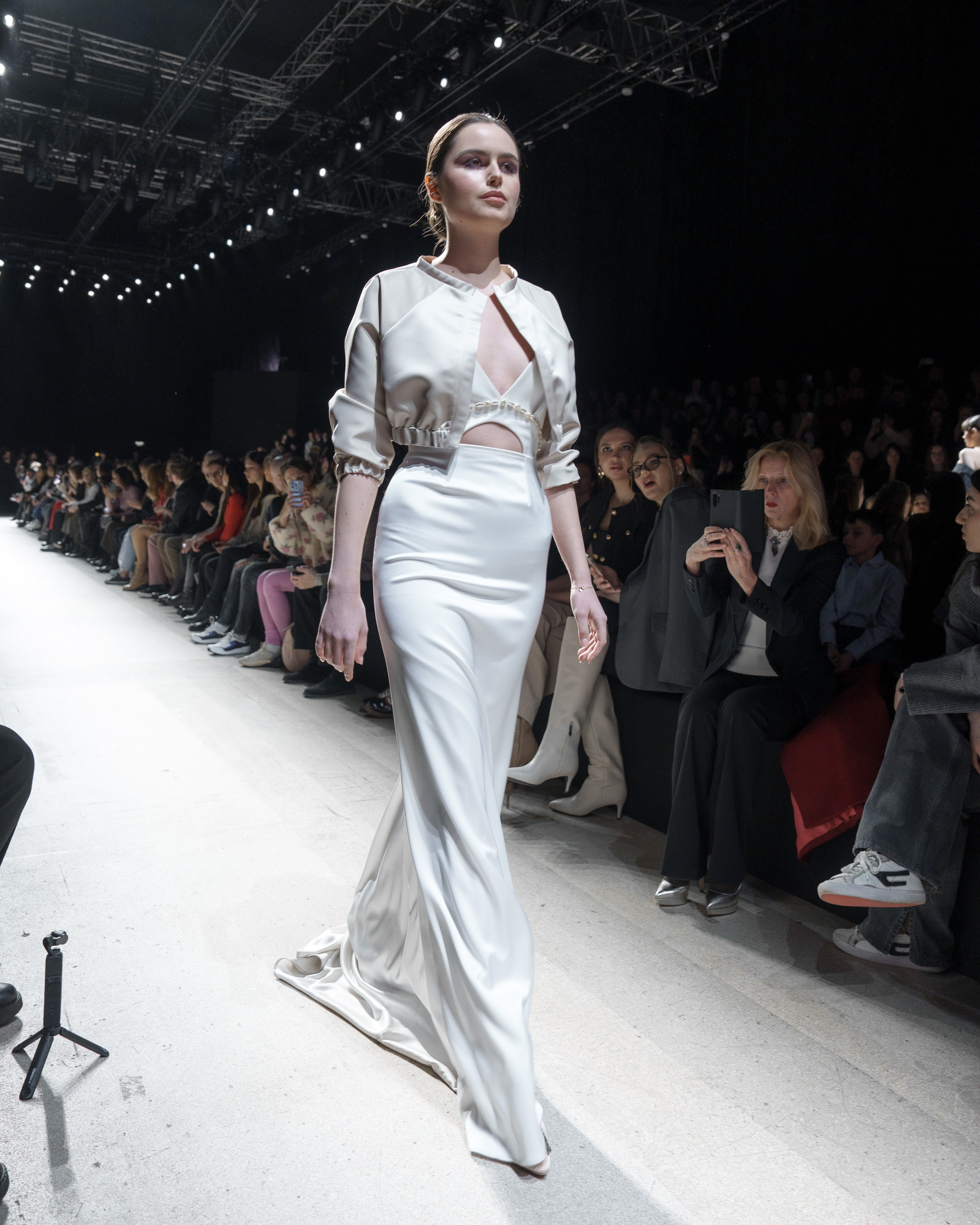 Moscow Fashion Week 2025 весна. Фотограф Николай Прокофьев модельные тесты в Москве