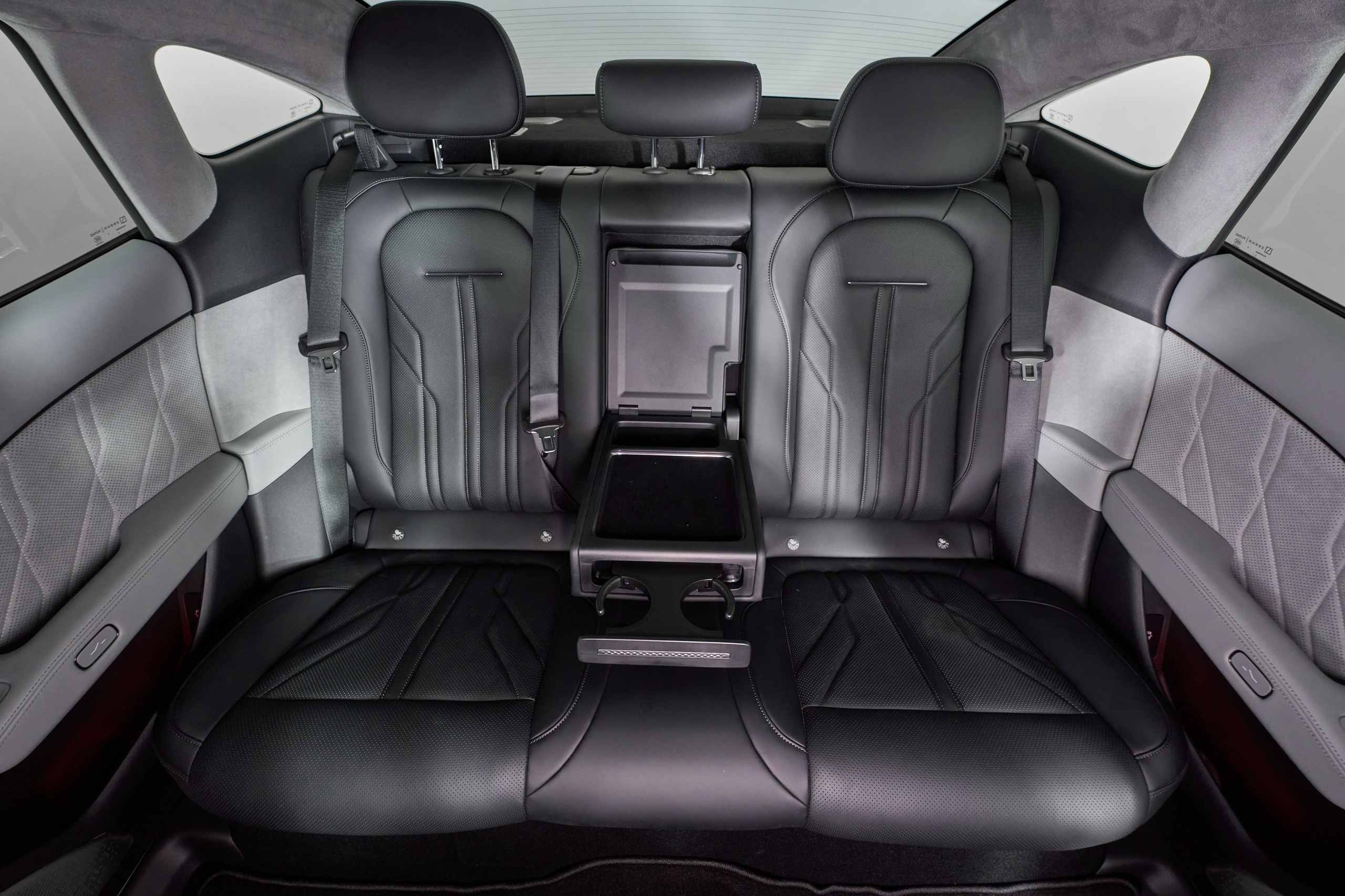 Zeekr 007_2. Фотограф Николай Прокофьев модельные тесты в Москве