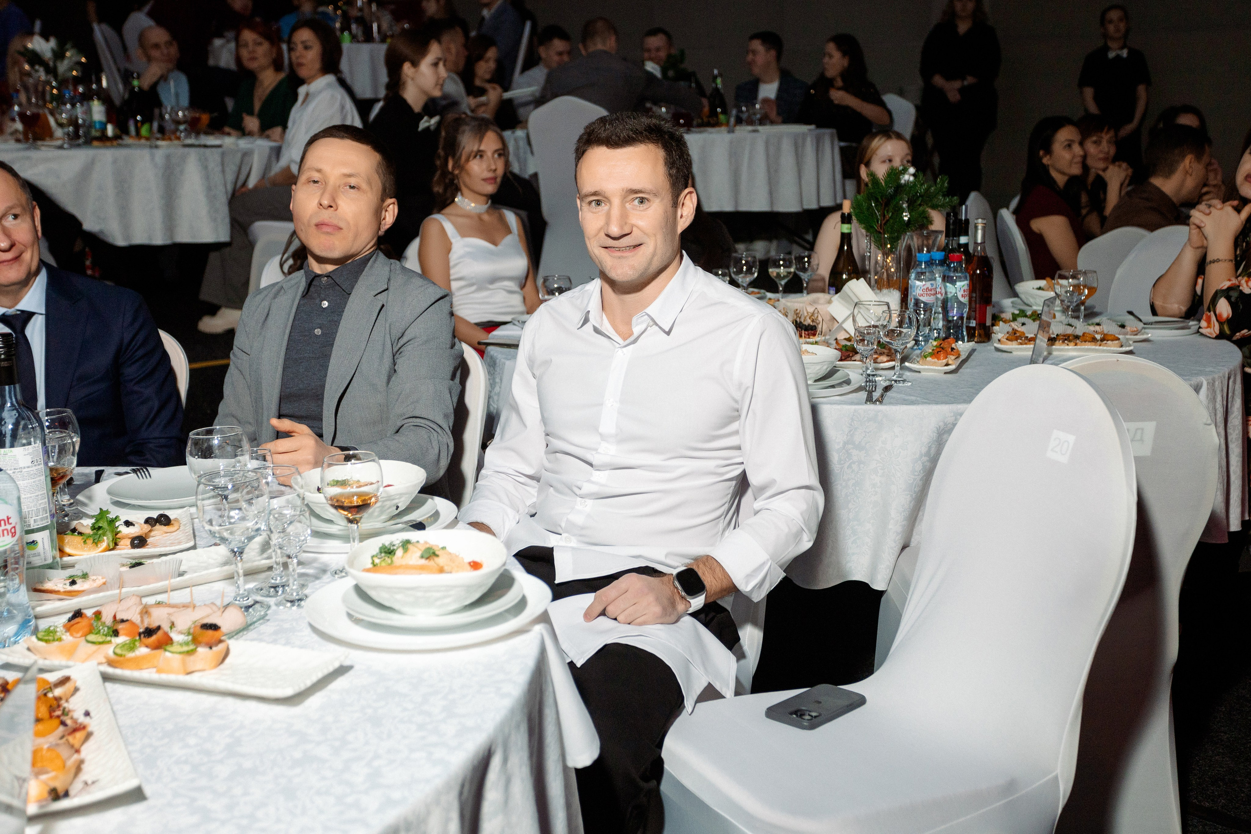 РЕПОРТАЖ: НОВЫЙ ГОД В ДК МЕТАЛЛУРГ. Профессиональный фотограф в Ижевске Леша Петров