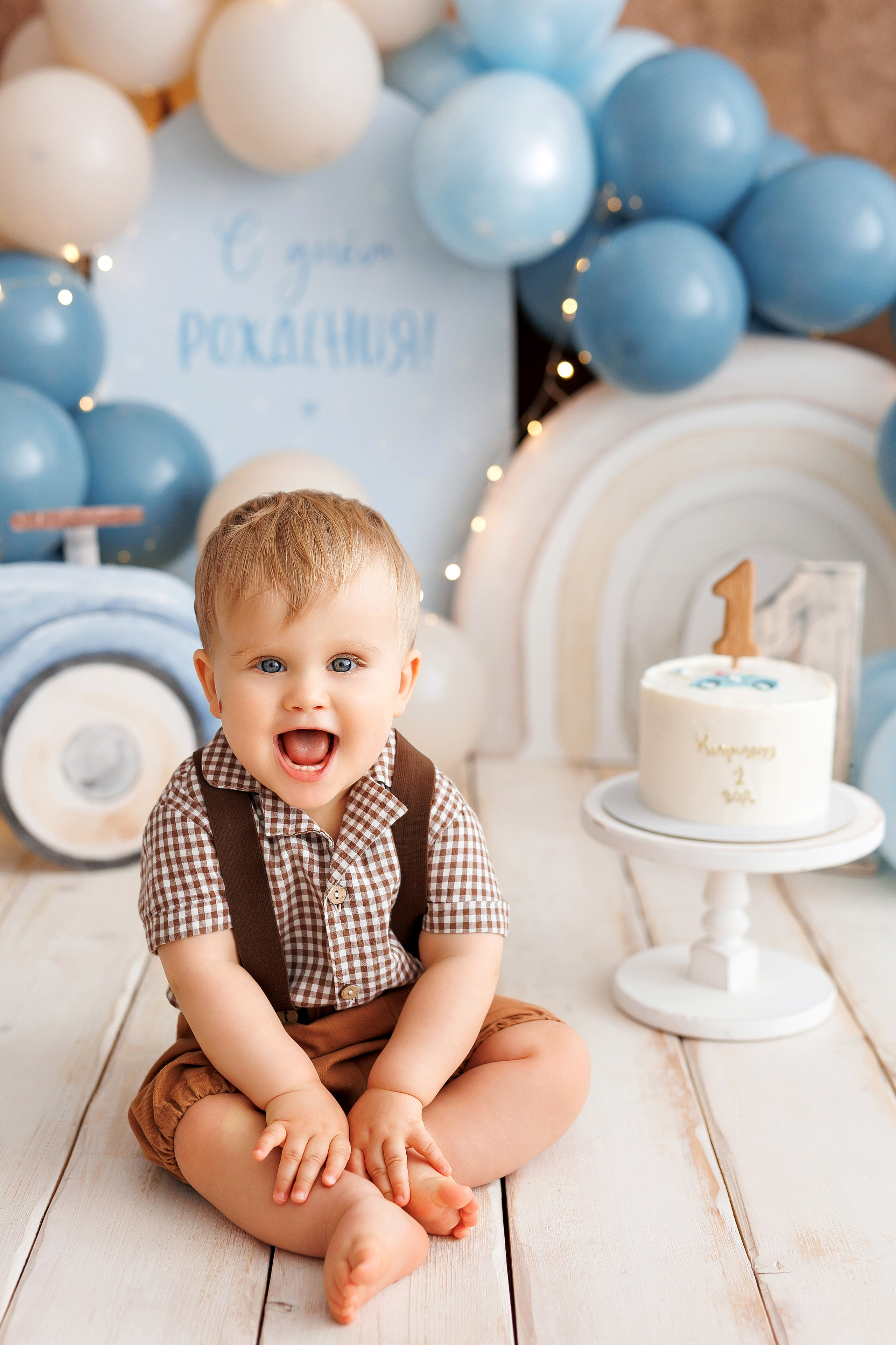 Первый годик. Профессиональная детская и семейная фотостудия в Краснодаре