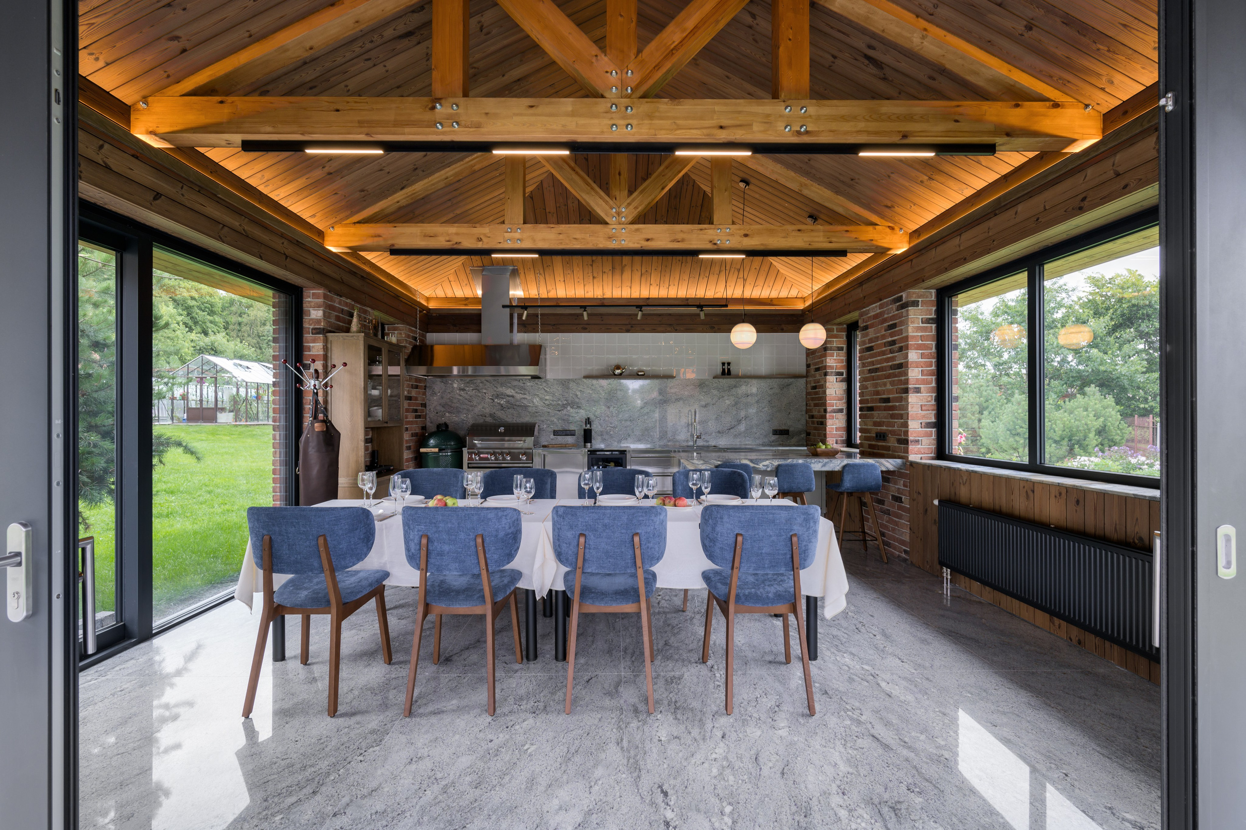 Уличная гриль-беседка. Интерьерный фотограф Мария Дмитриева. Санкт-Петербург