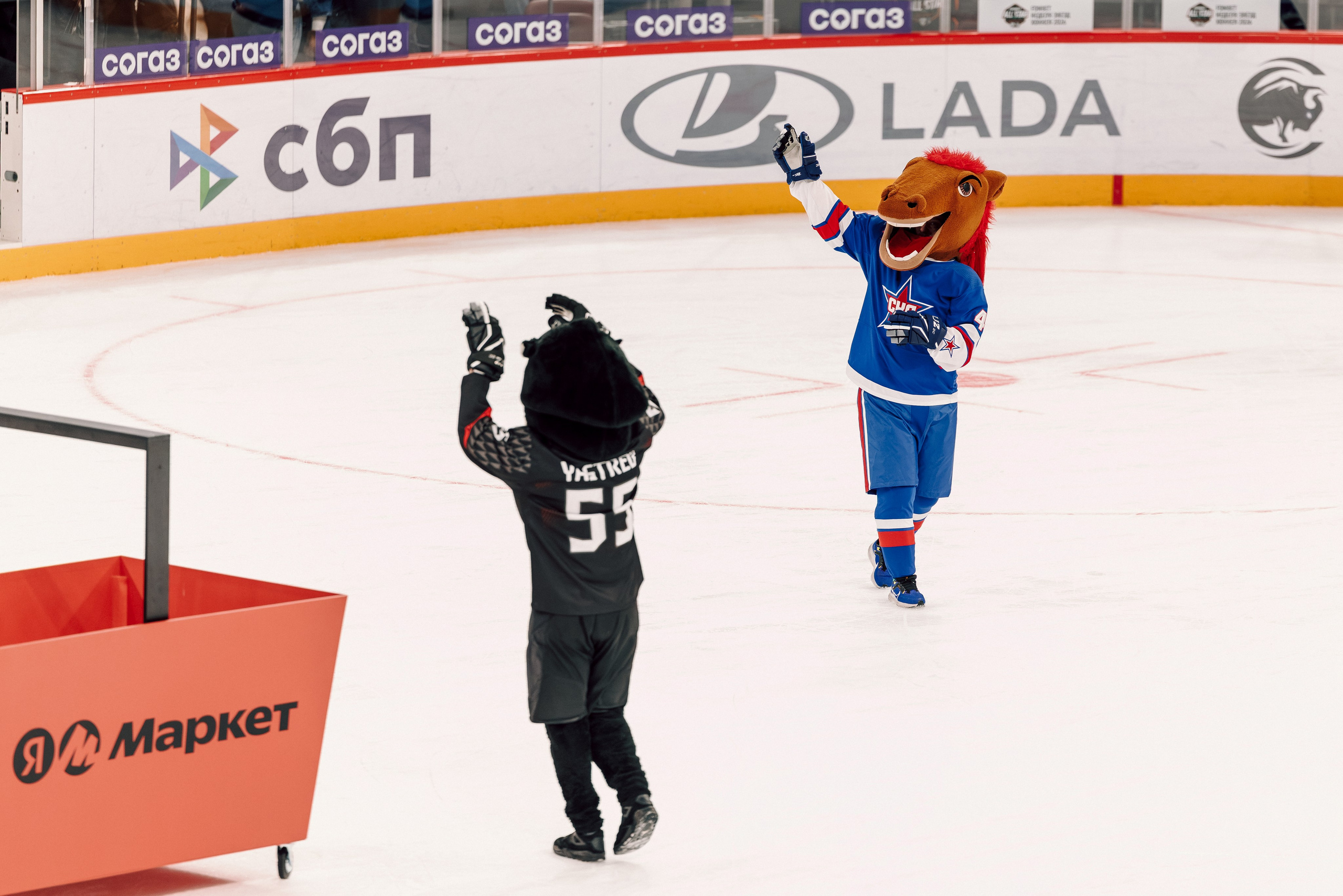 Fonbet All Star Week x Яндекс Маркет. Лёшка Варзегов — фотограф