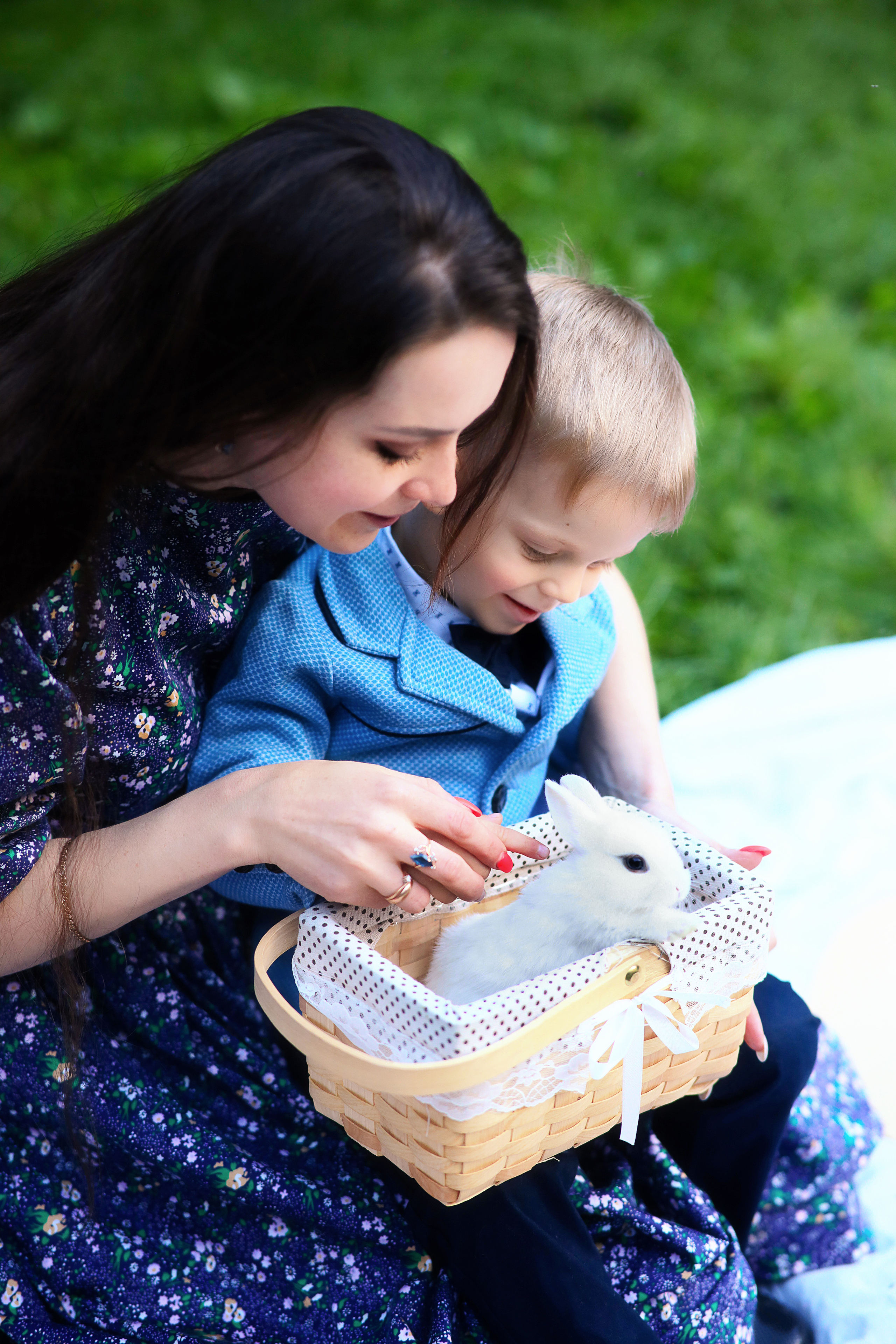 Пикник с кроликом в Царицыно. Семейный и свадебный фотограф в Москве Ксения Герасимова