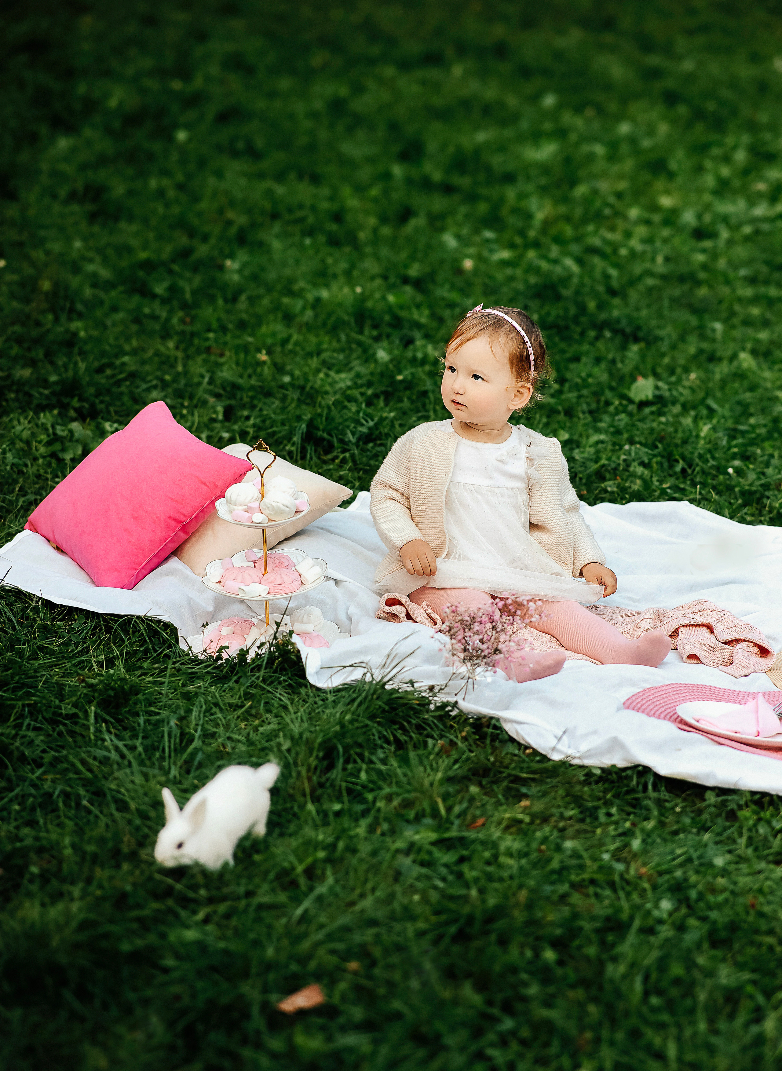 Пикник с кроликом в Царицыно. Семейный и свадебный фотограф в Москве Ксения Герасимова