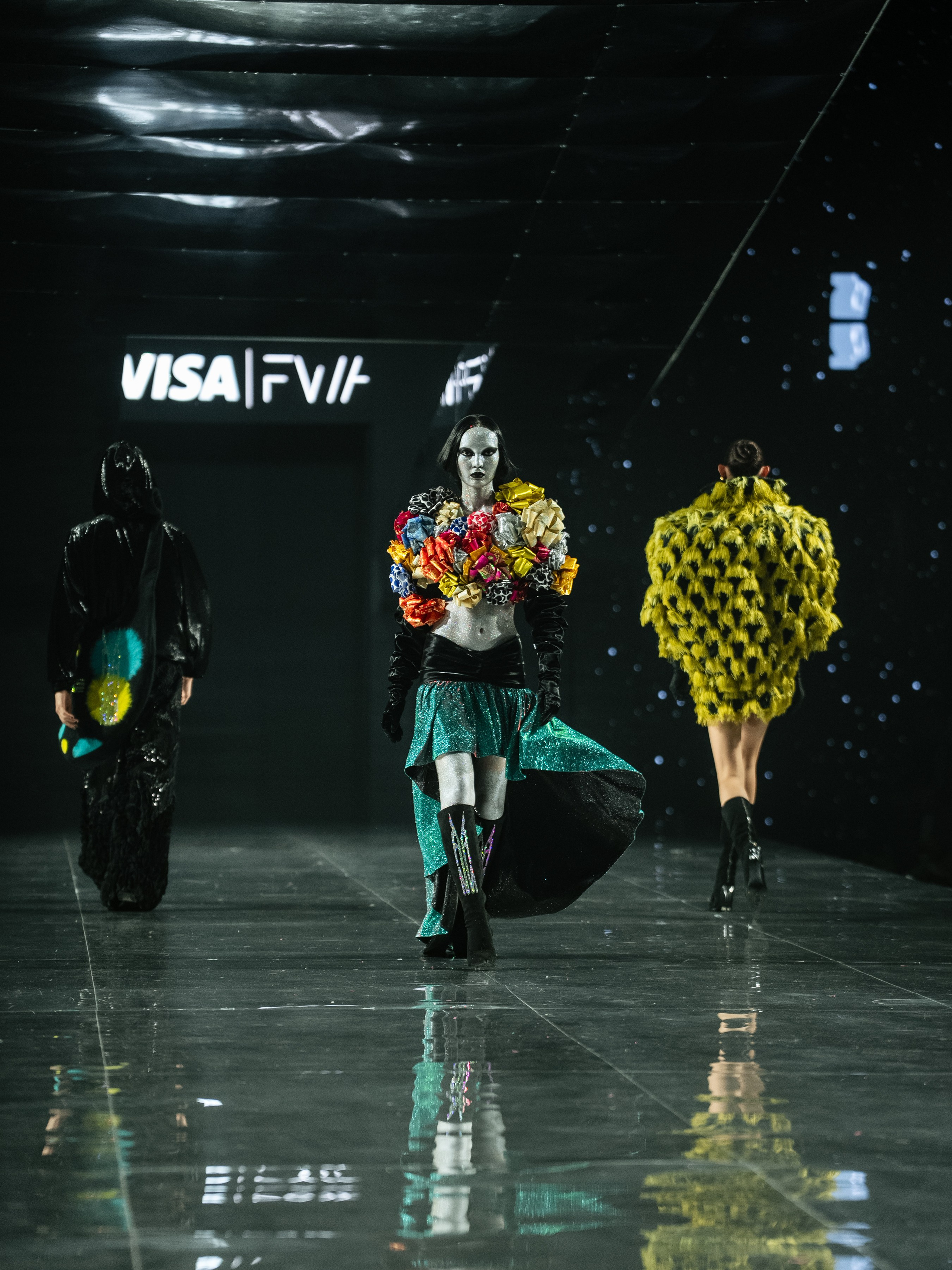 Visa Fashion Week YESYES. Сайт Алматинского НЮ АРТ, будуар и фэшн фотографа Дениса Карпенко