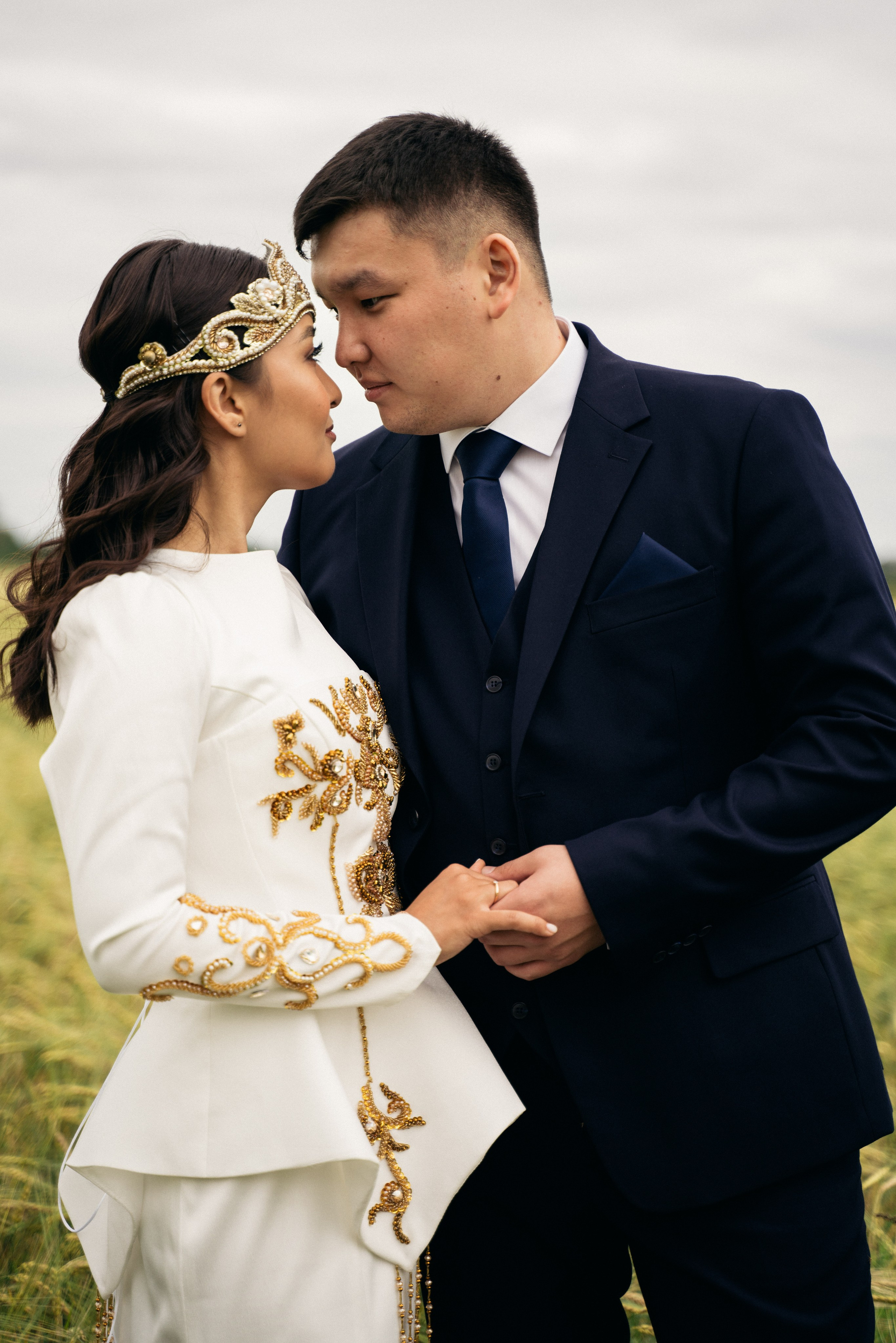 Адиль и Алтынай. Семейный и свадебный фотограф Молодзяновская Елена